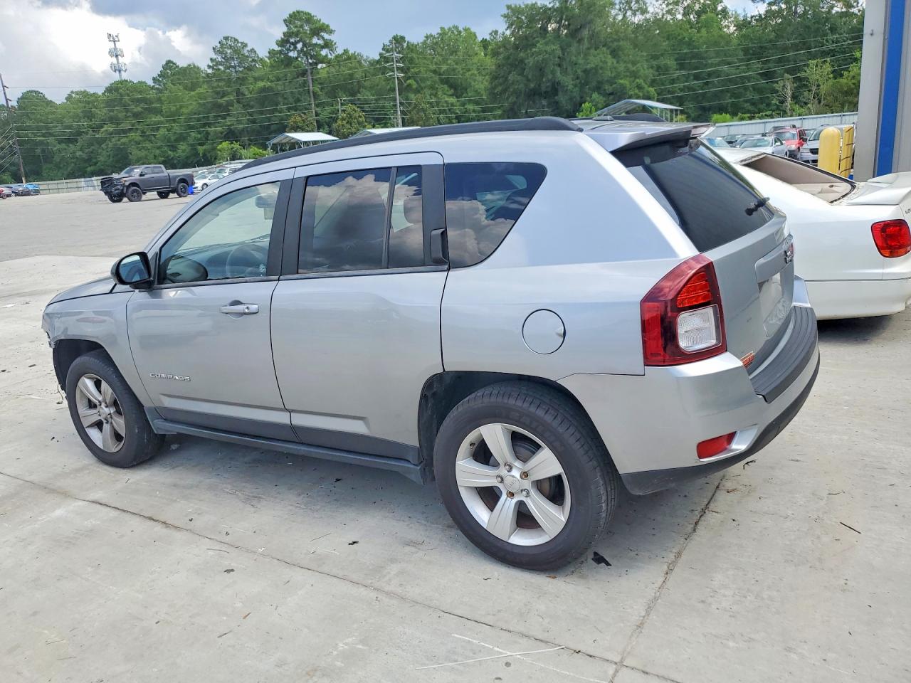 2015 Jeep Compass Sport Gray vin: 1C4NJCBBXFD246655