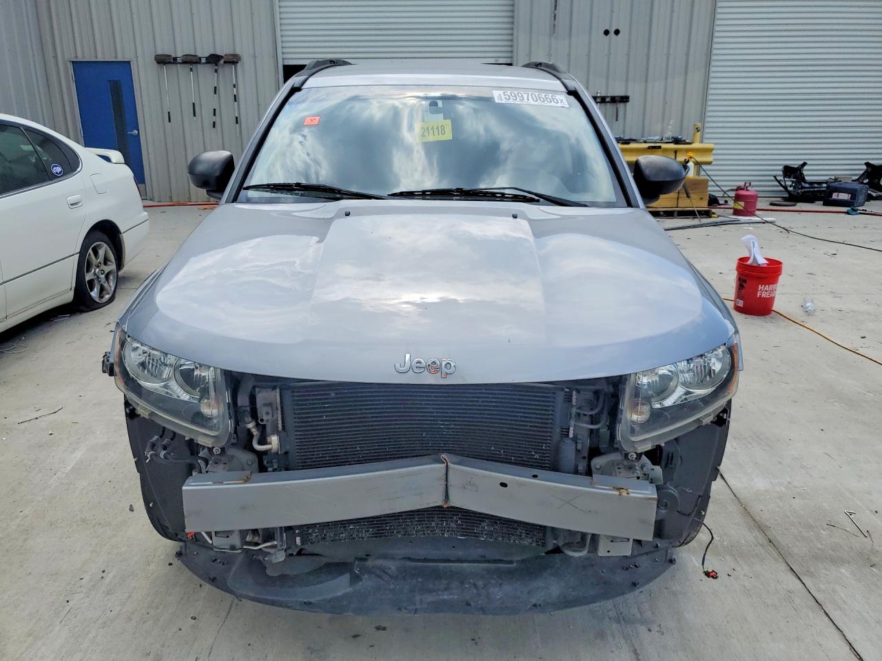 2015 Jeep Compass Sport Gray vin: 1C4NJCBBXFD246655