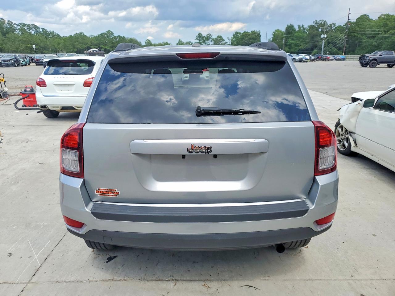2015 Jeep Compass Sport Gray vin: 1C4NJCBBXFD246655
