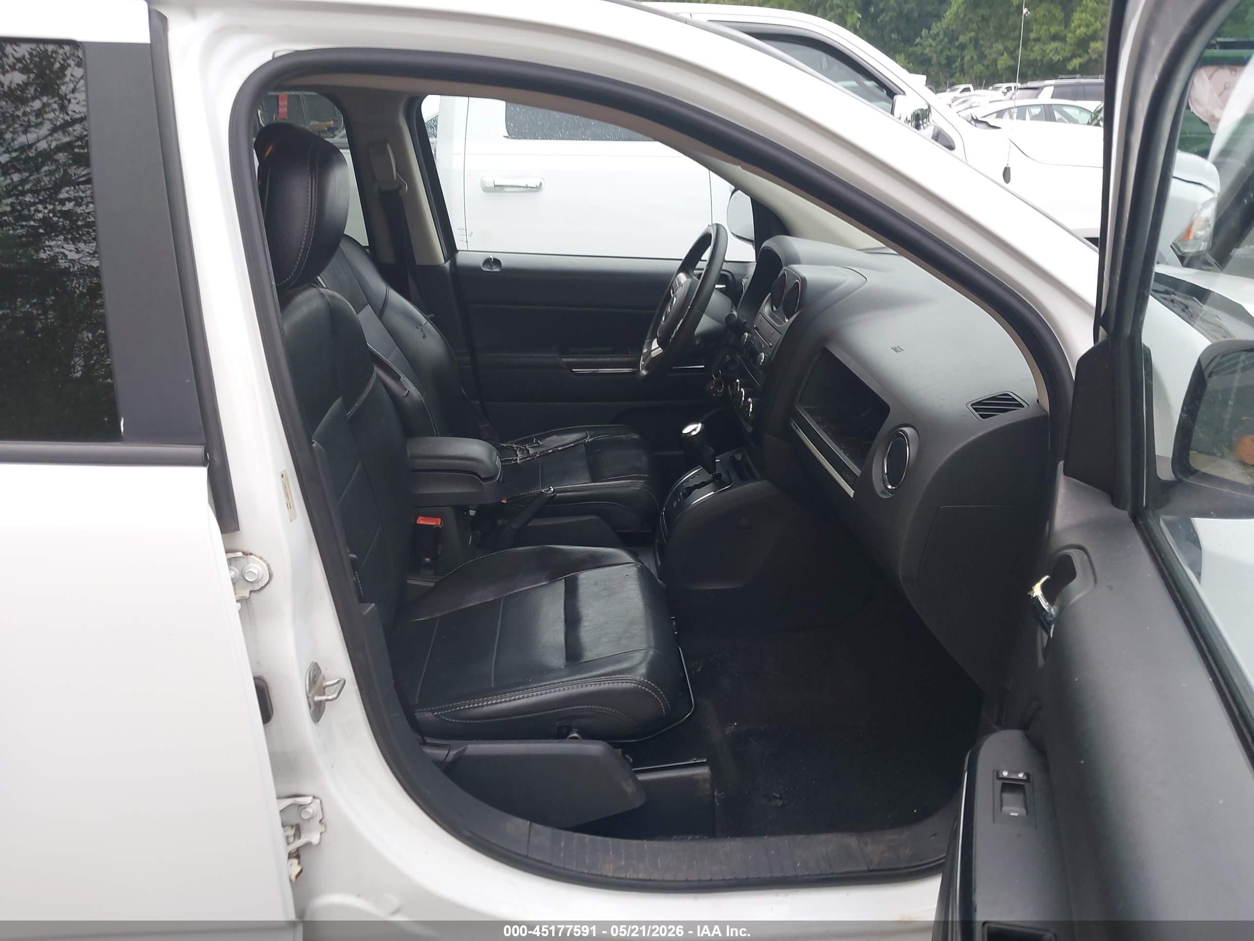 2012 Jeep Compass Limited White vin: 1C4NJCCB0CD718968