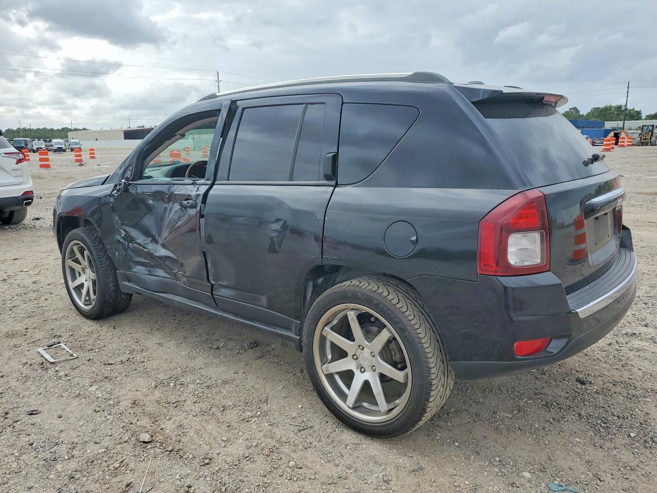2014 Jeep Compass Limited Black vin: 1C4NJCCB1ED662865