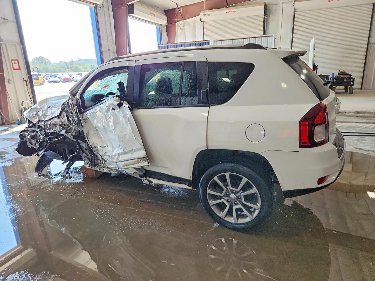 2014 Jeep Compass Limited Белый vin: 1C4NJCCB3ED877115