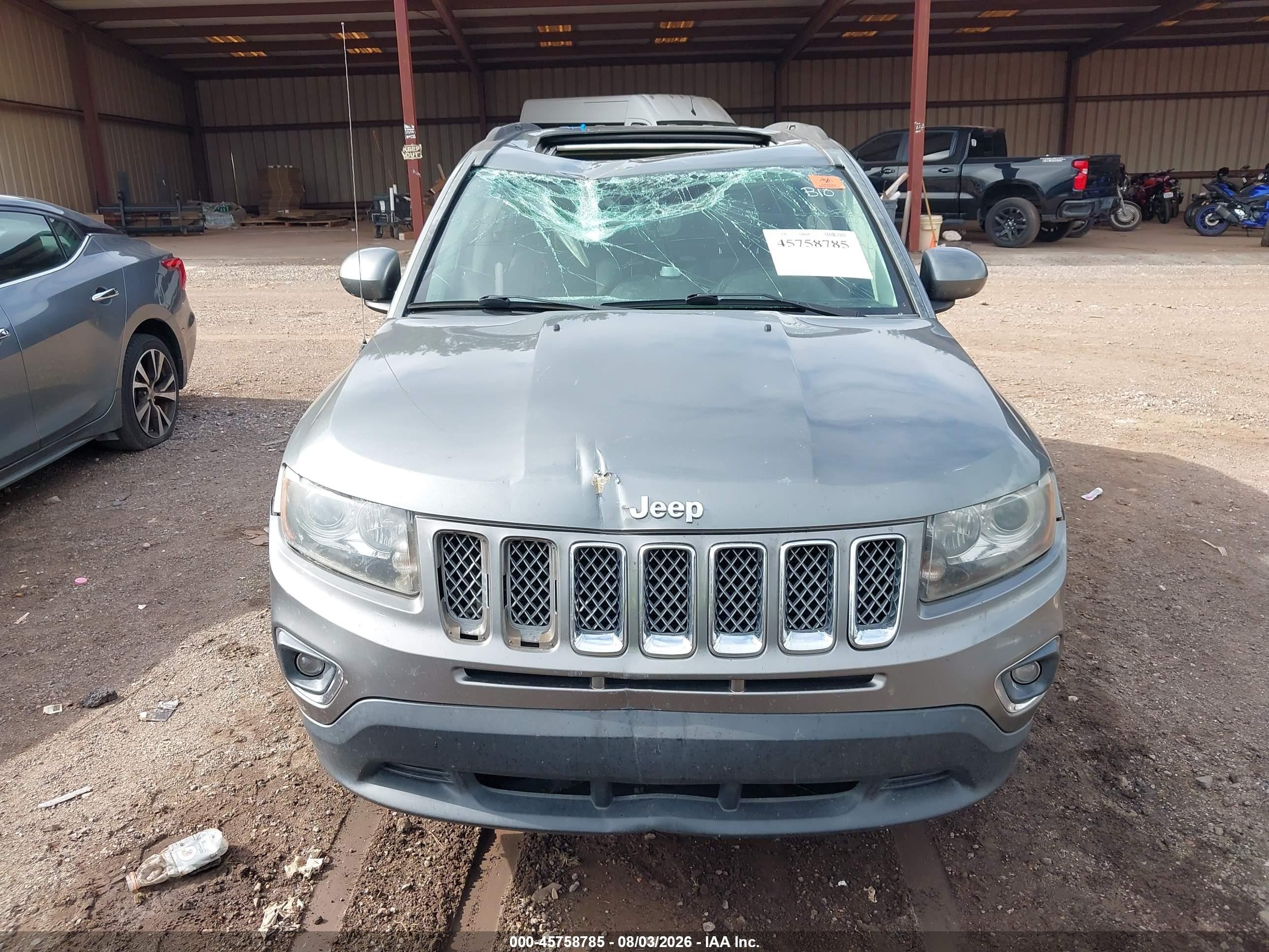 2014 Jeep Compass Limited Silver vin: 1C4NJCCB5ED602331