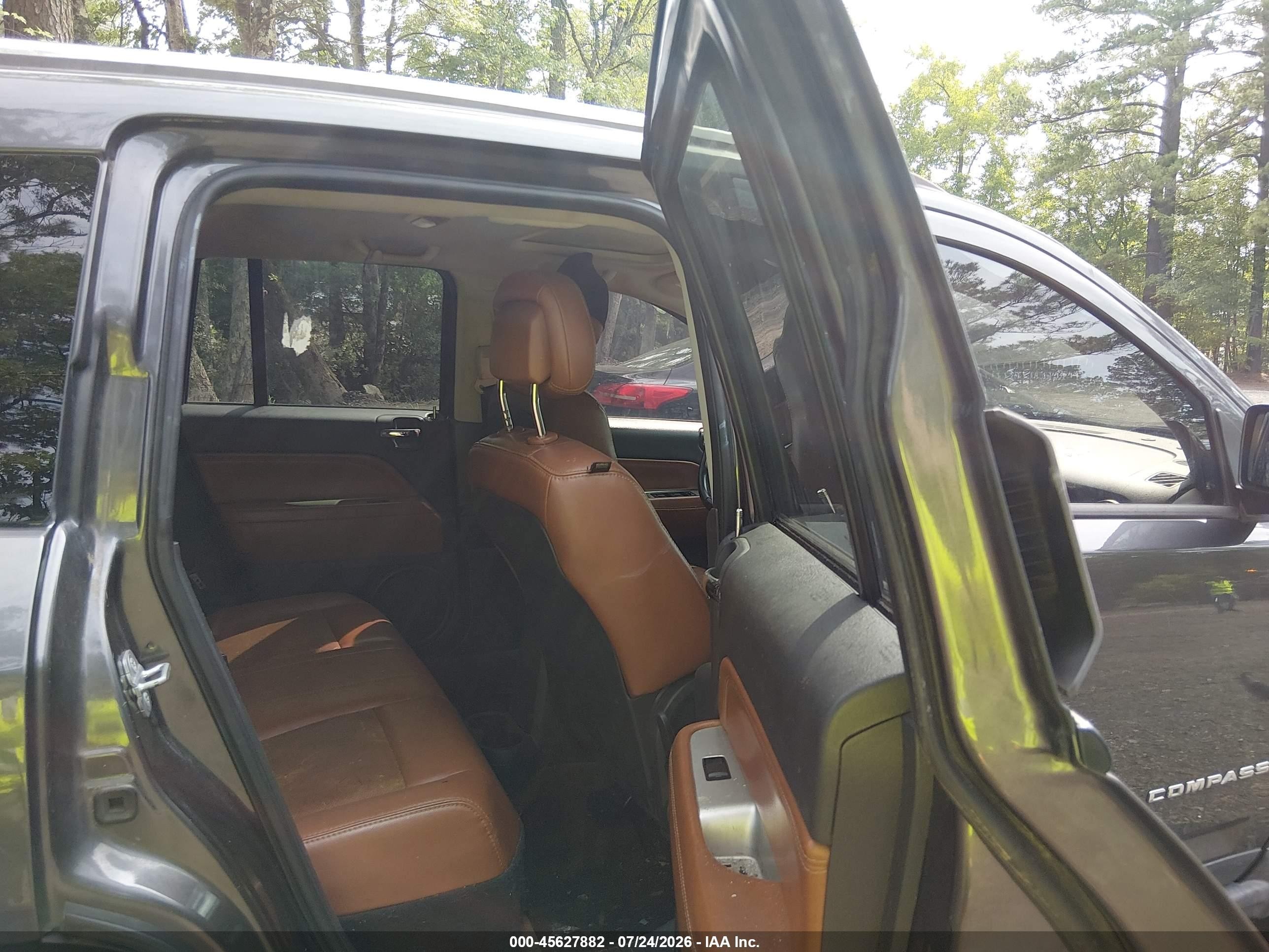2014 Jeep Compass Limited Серый vin: 1C4NJCCB7ED737536