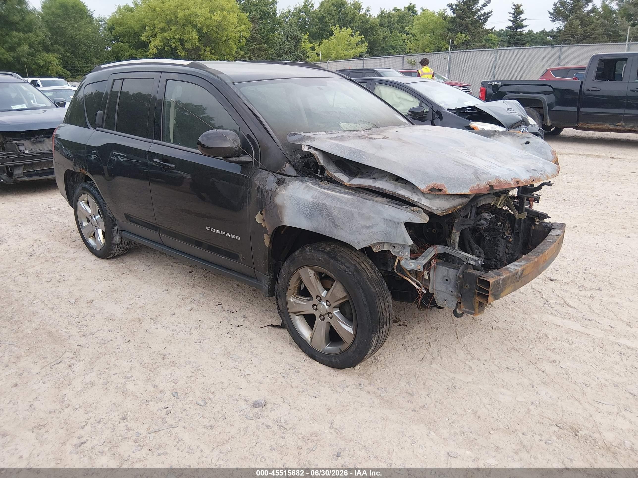 2014 Jeep Compass Latitude Черный vin: 1C4NJCEA0ED600443