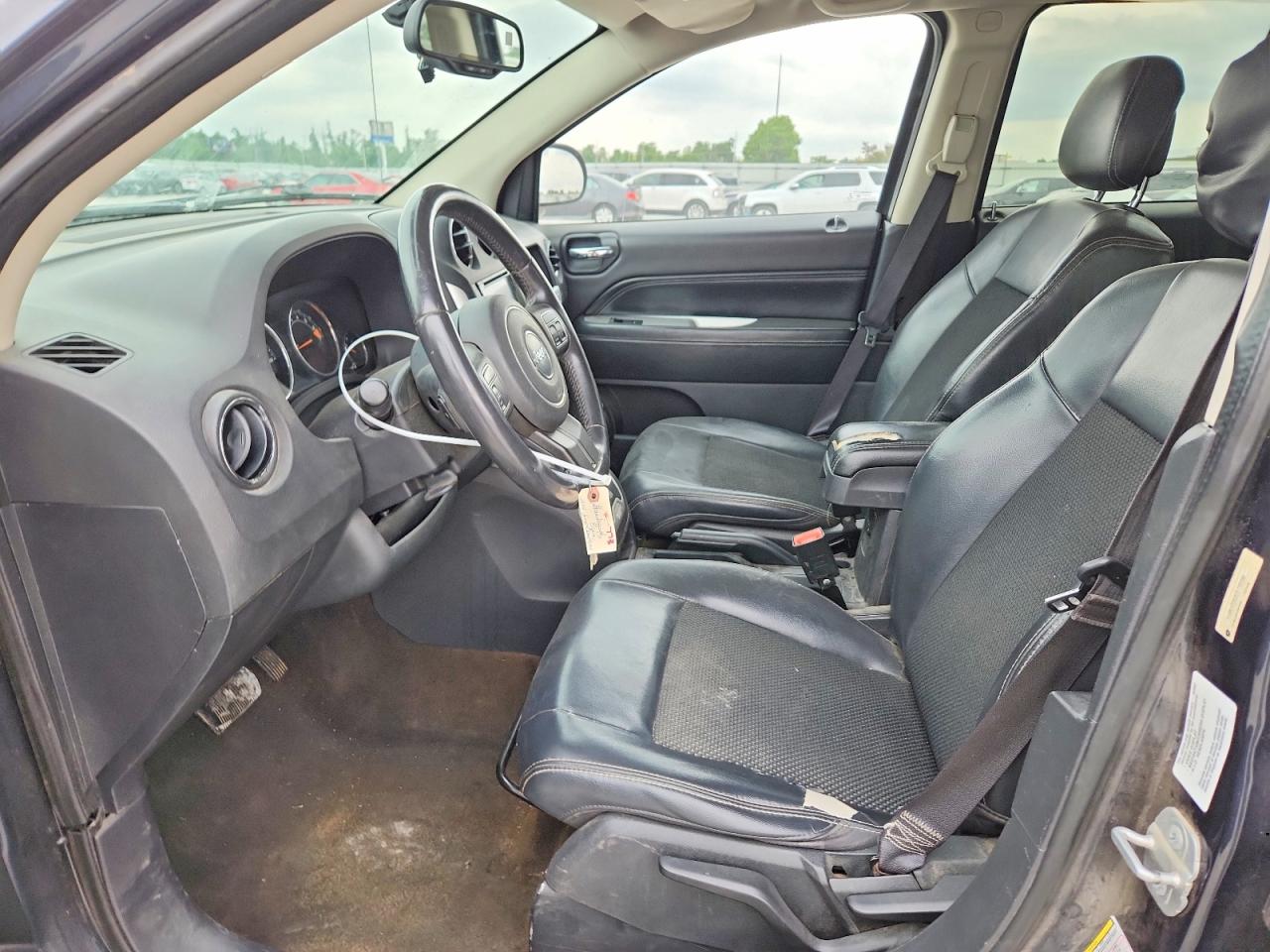 2014 Jeep Compass Latitude Gray vin: 1C4NJCEA0ED715186
