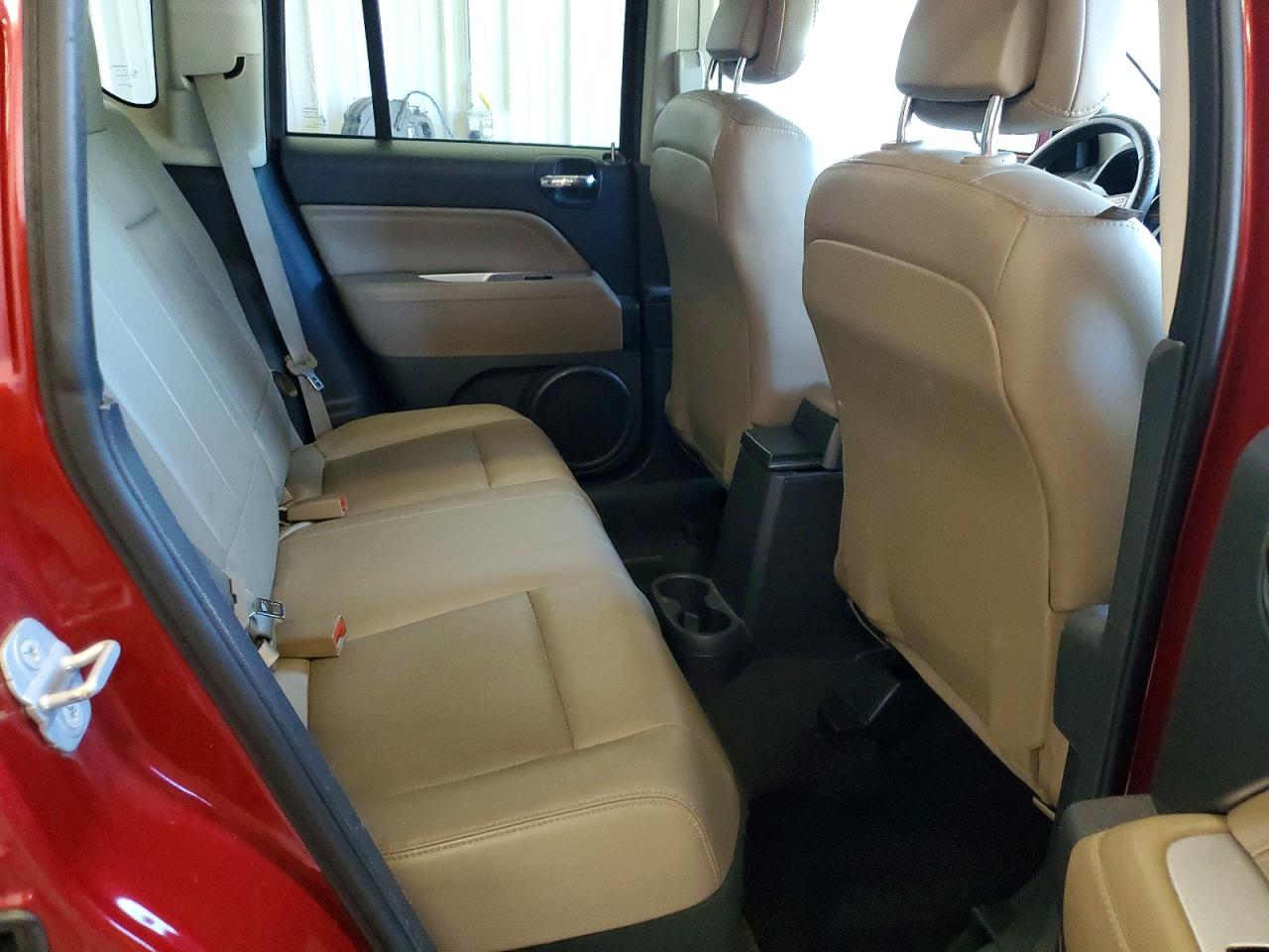 2014 Jeep Compass Latitude Red vin: 1C4NJCEA0ED821413