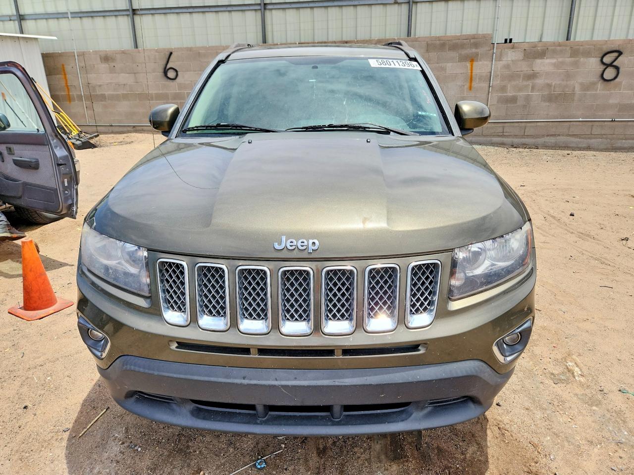 2015 Jeep Compass Latitude Green vin: 1C4NJCEA1FD191547