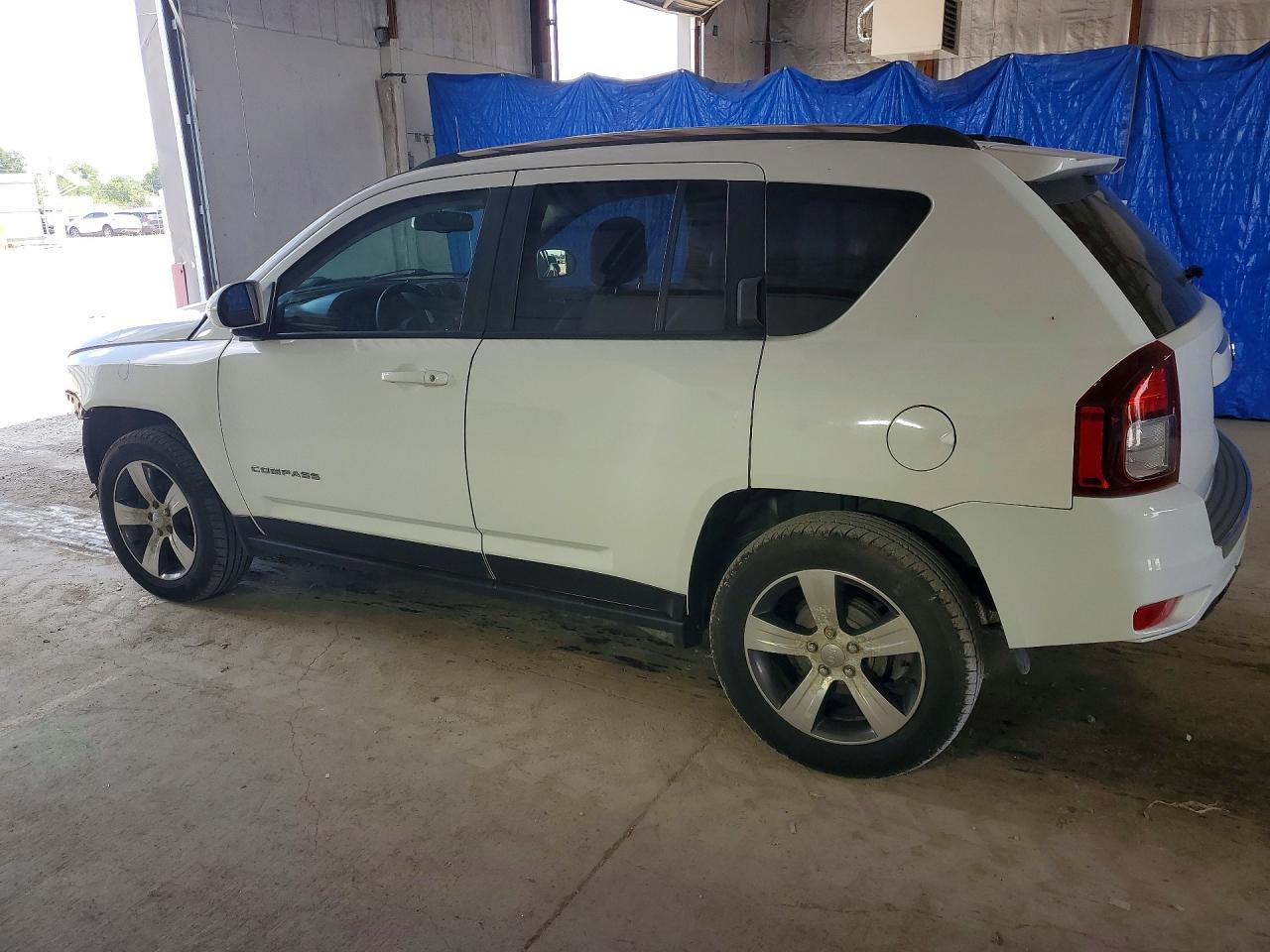 2016 Jeep Compass Latitude Белый vin: 1C4NJCEA1GD590458