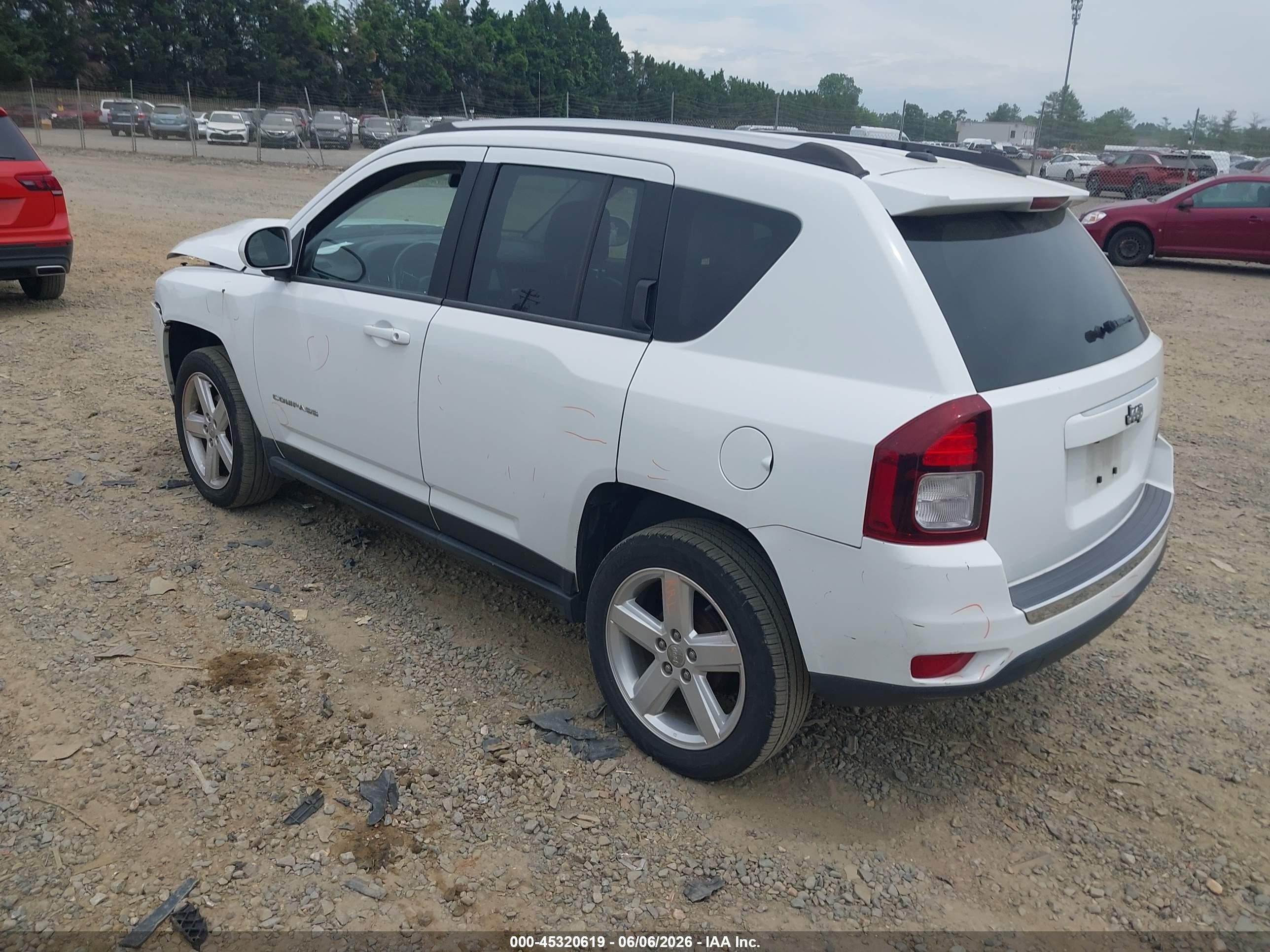 2014 Jeep Compass High Altitude White vin: 1C4NJCEA2ED757701