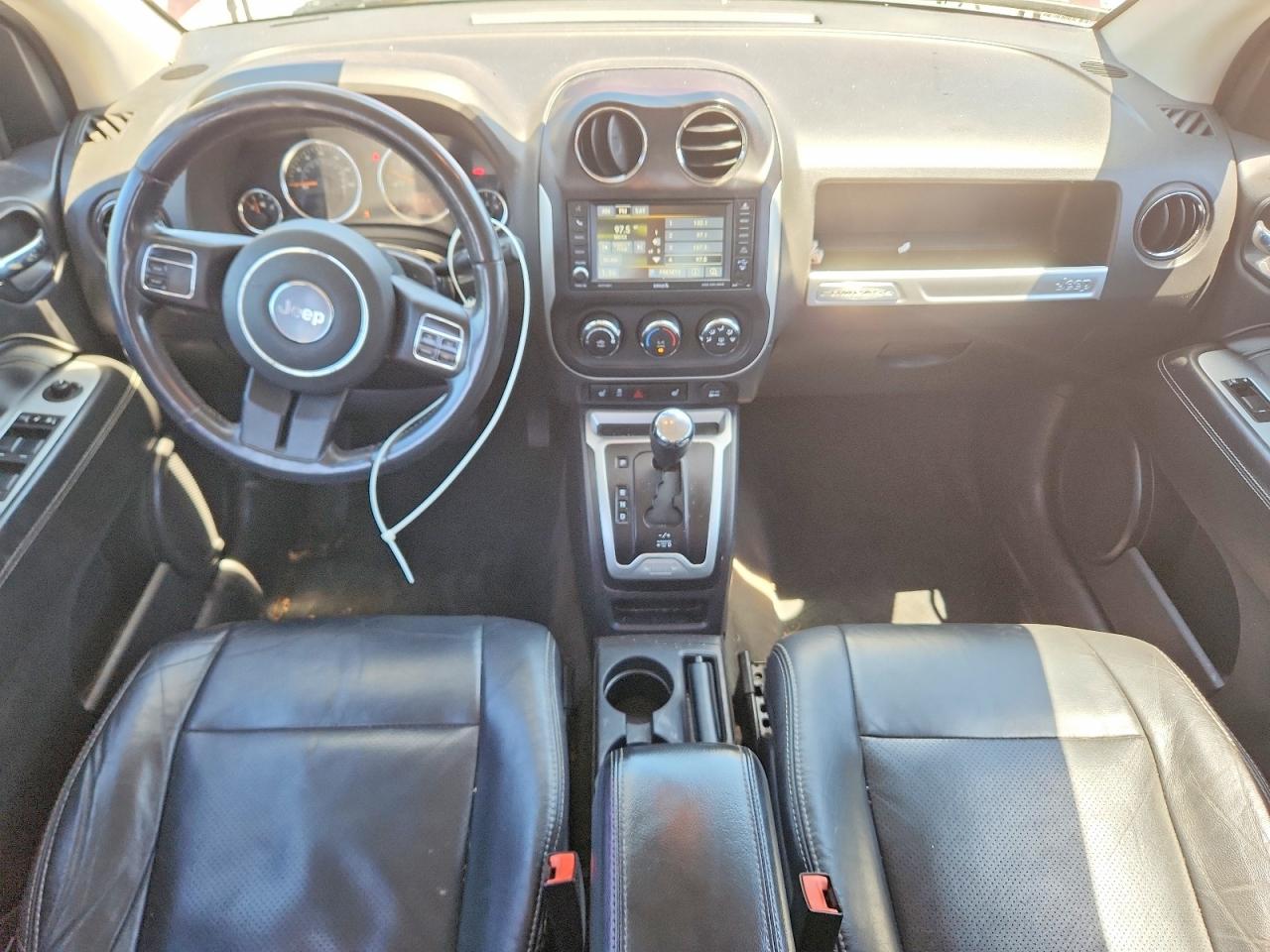 2014 Jeep Compass Latitude Red vin: 1C4NJCEA2ED887011