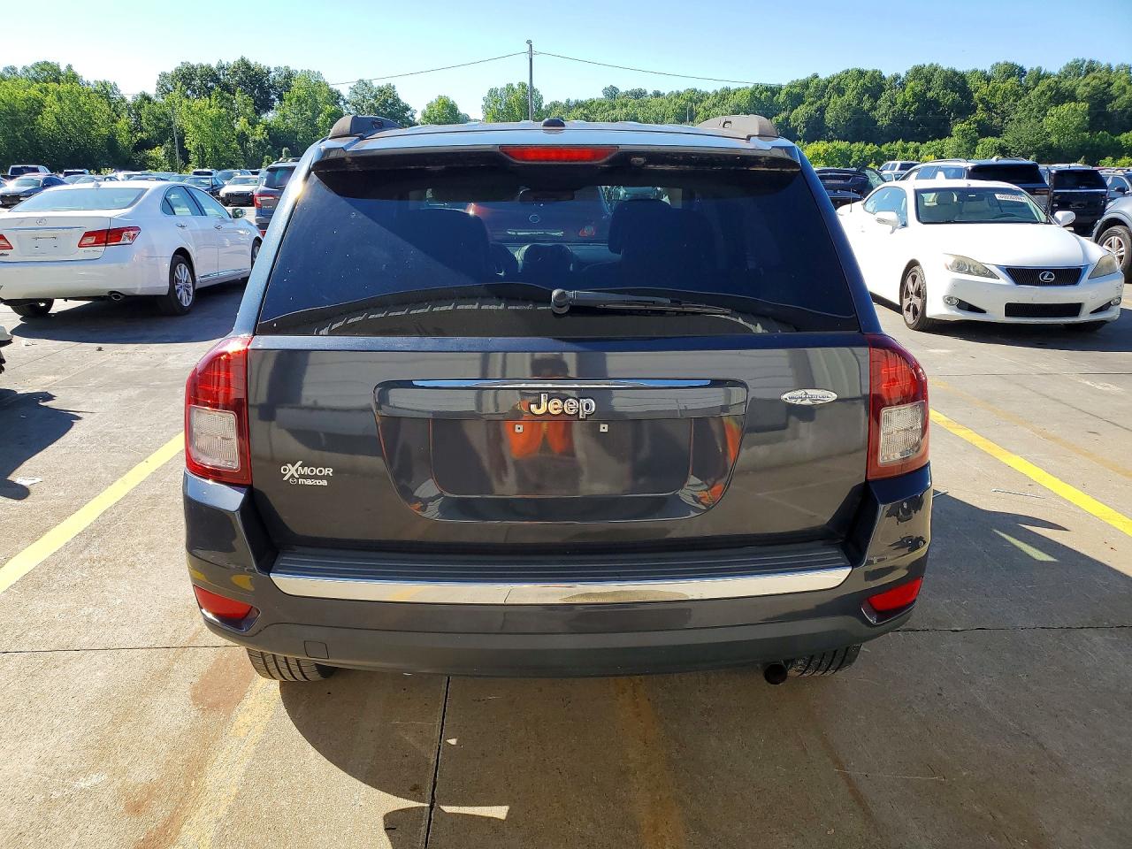 2015 Jeep Compass Latitude Gray vin: 1C4NJCEA2FD111205