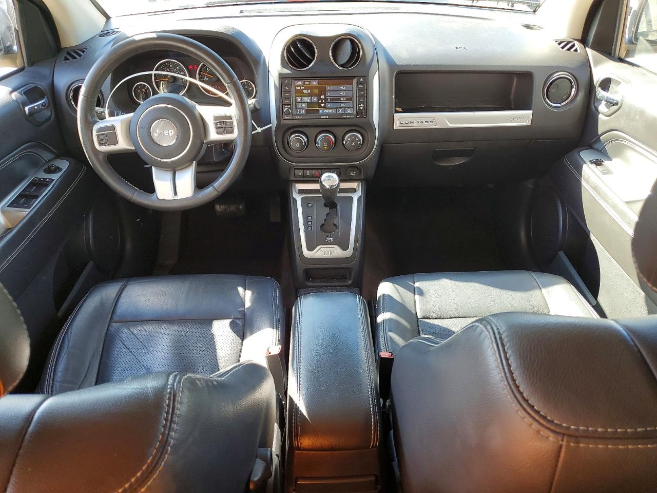 2015 Jeep Compass Latitude Gray vin: 1C4NJCEA2FD111205