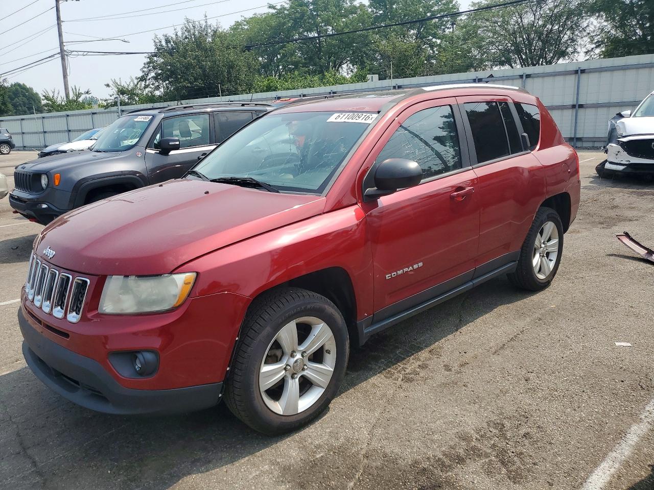 2012 Jeep Compass Latitude Maroon vin: 1C4NJCEA4CD634494