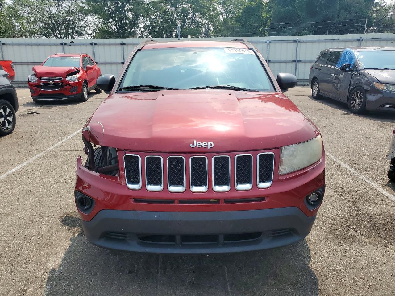 2012 Jeep Compass Latitude Maroon vin: 1C4NJCEA4CD634494