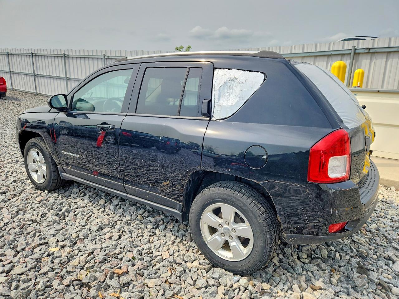 2013 Jeep Compass Latitude Черный vin: 1C4NJCEA4DD208449
