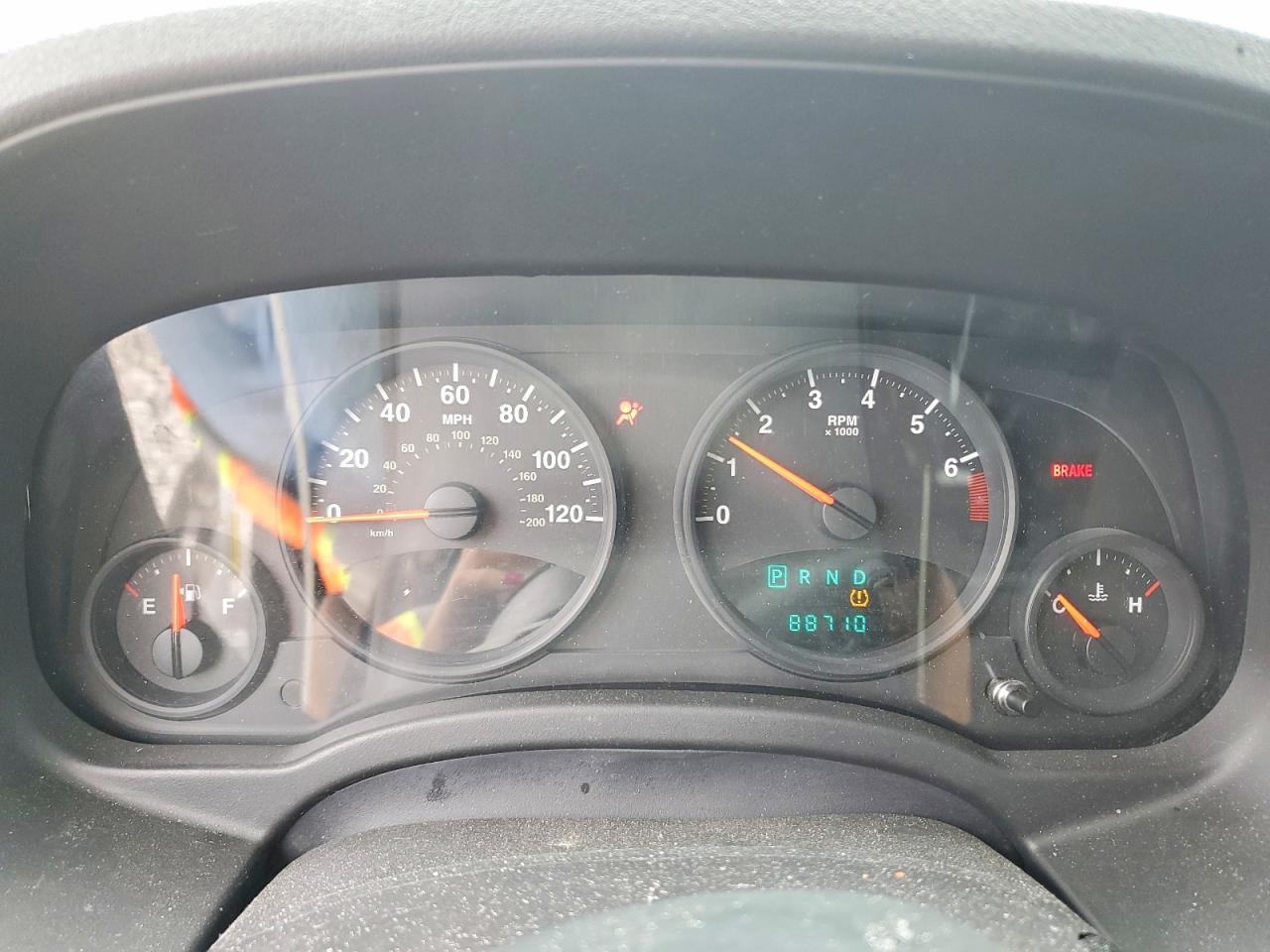 2013 Jeep Compass Latitude Silver vin: 1C4NJCEA4DD218480
