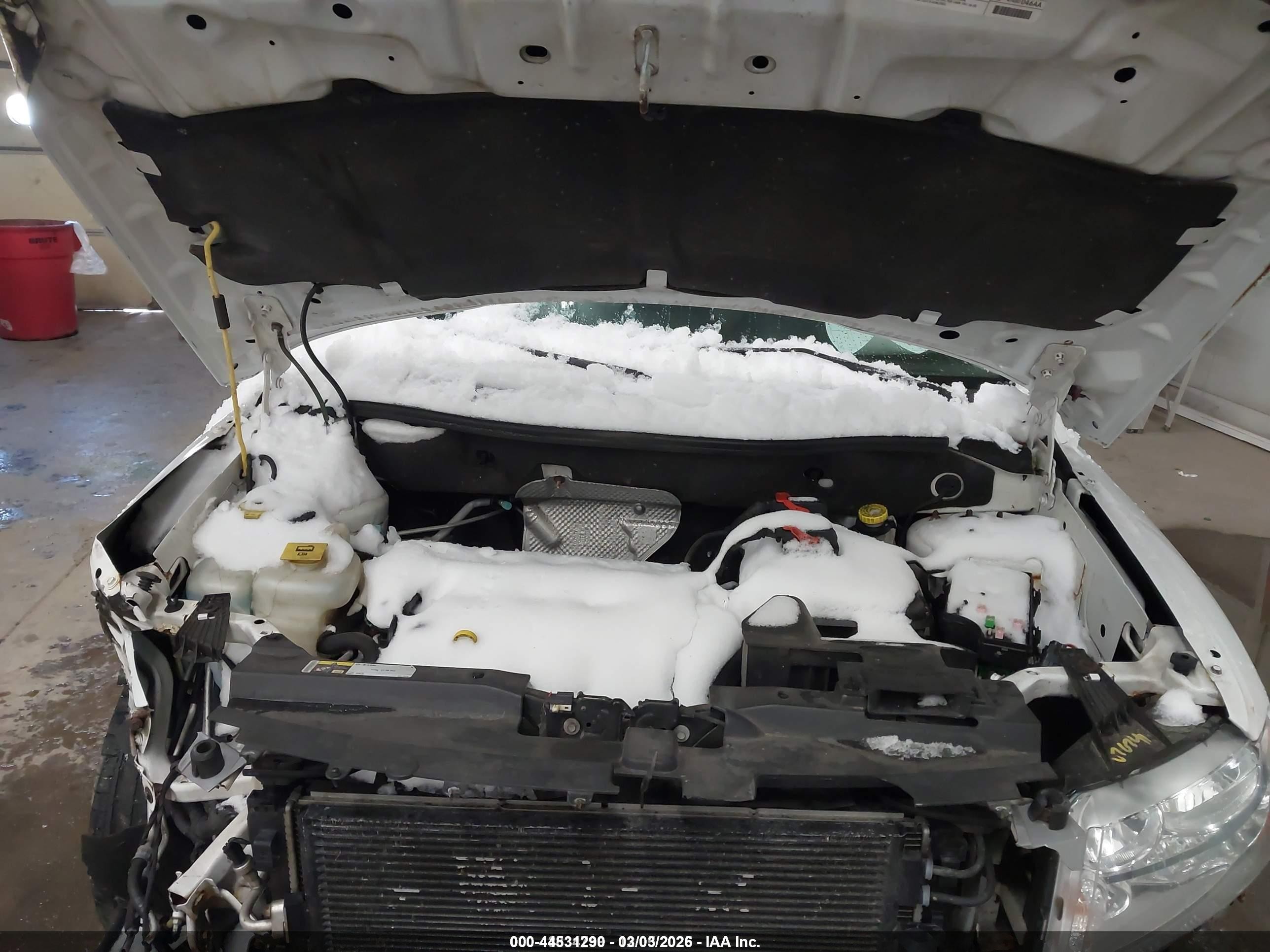 2014 Jeep Compass Latitude White vin: 1C4NJCEA4ED503293
