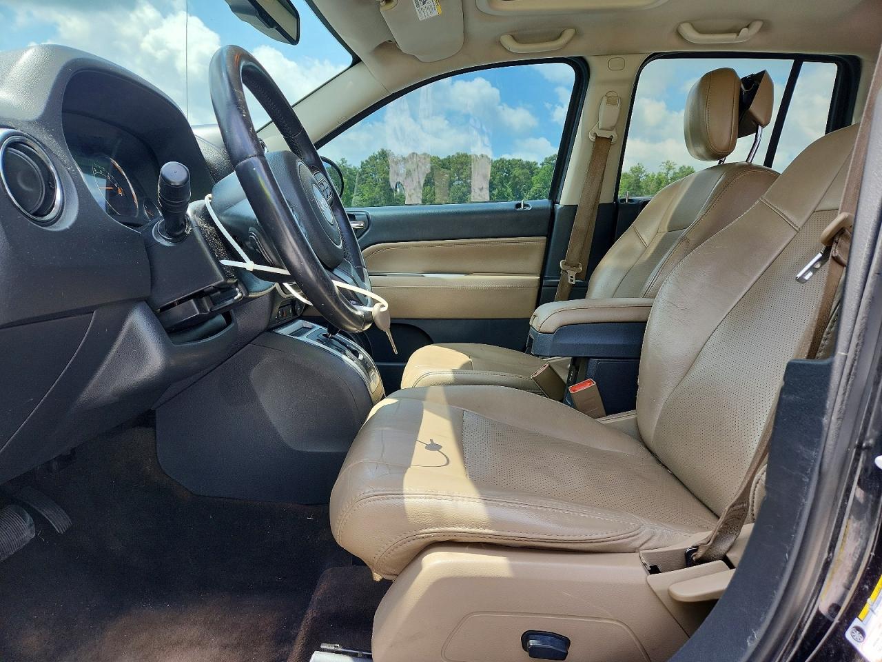 2014 Jeep Compass Latitude Black vin: 1C4NJCEA4ED785693