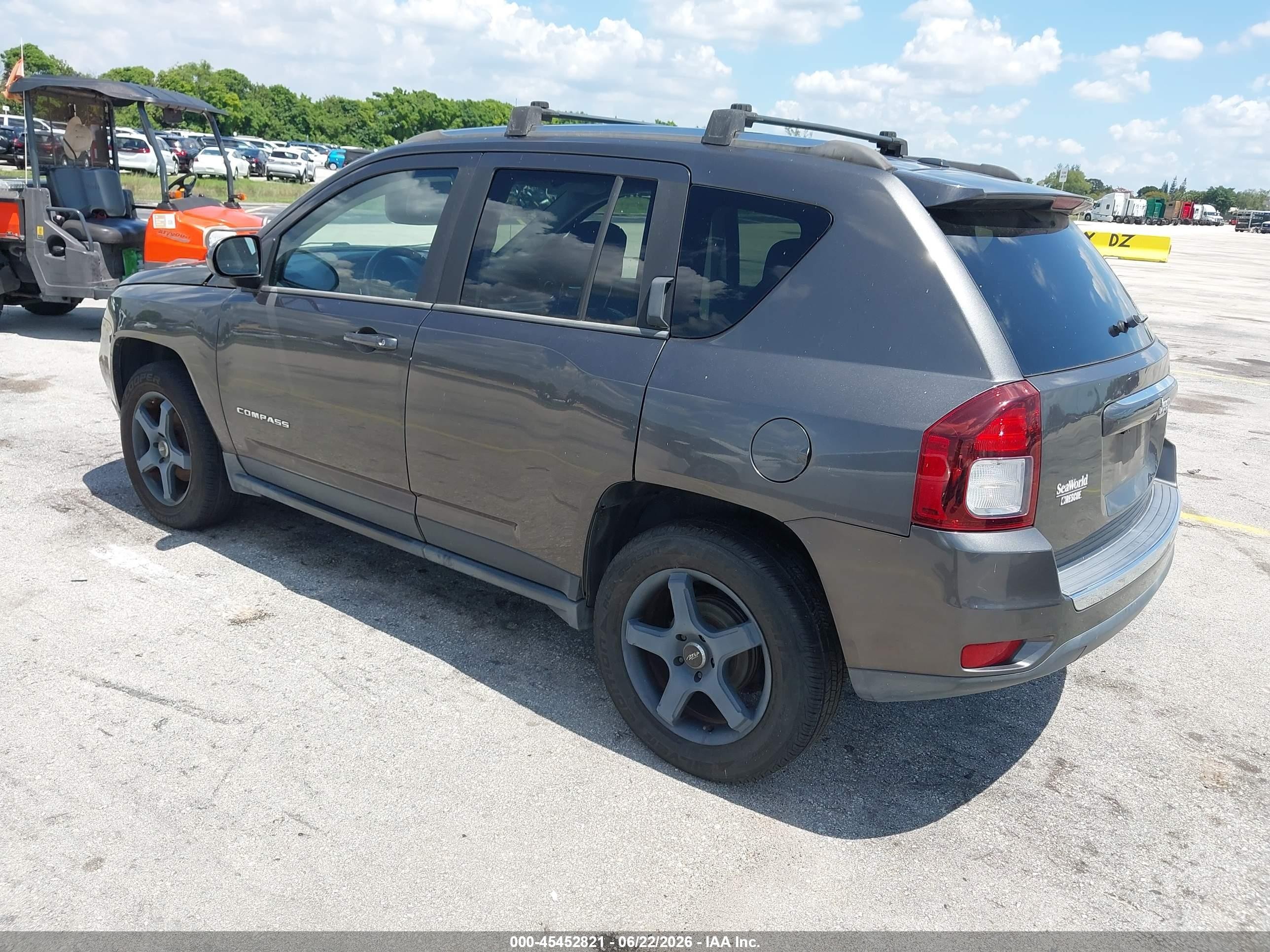 2014 Jeep Compass High Altitude Gray vin: 1C4NJCEA4ED814691