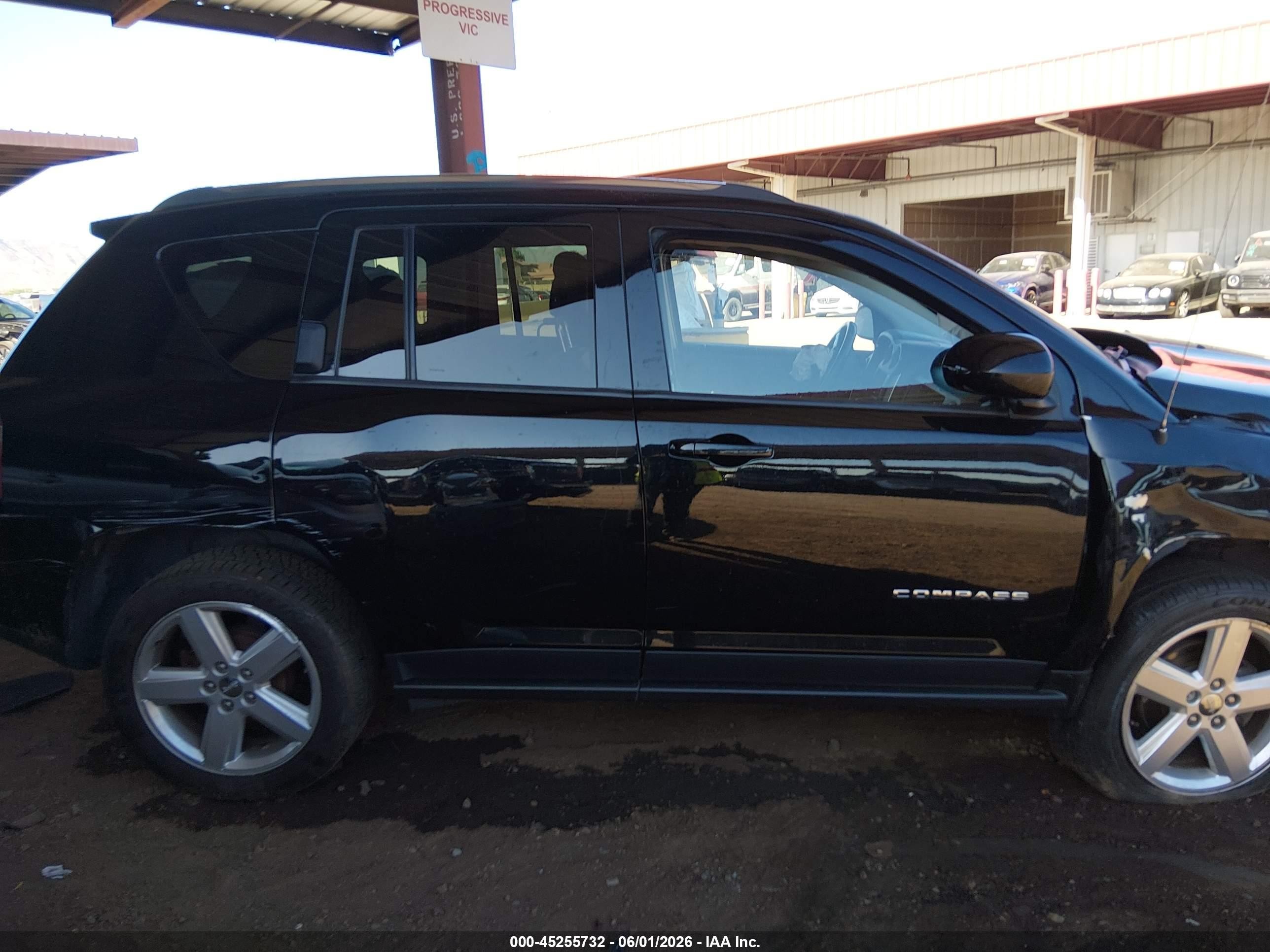 2014 Jeep Compass High Altitude Black vin: 1C4NJCEA5ED680743