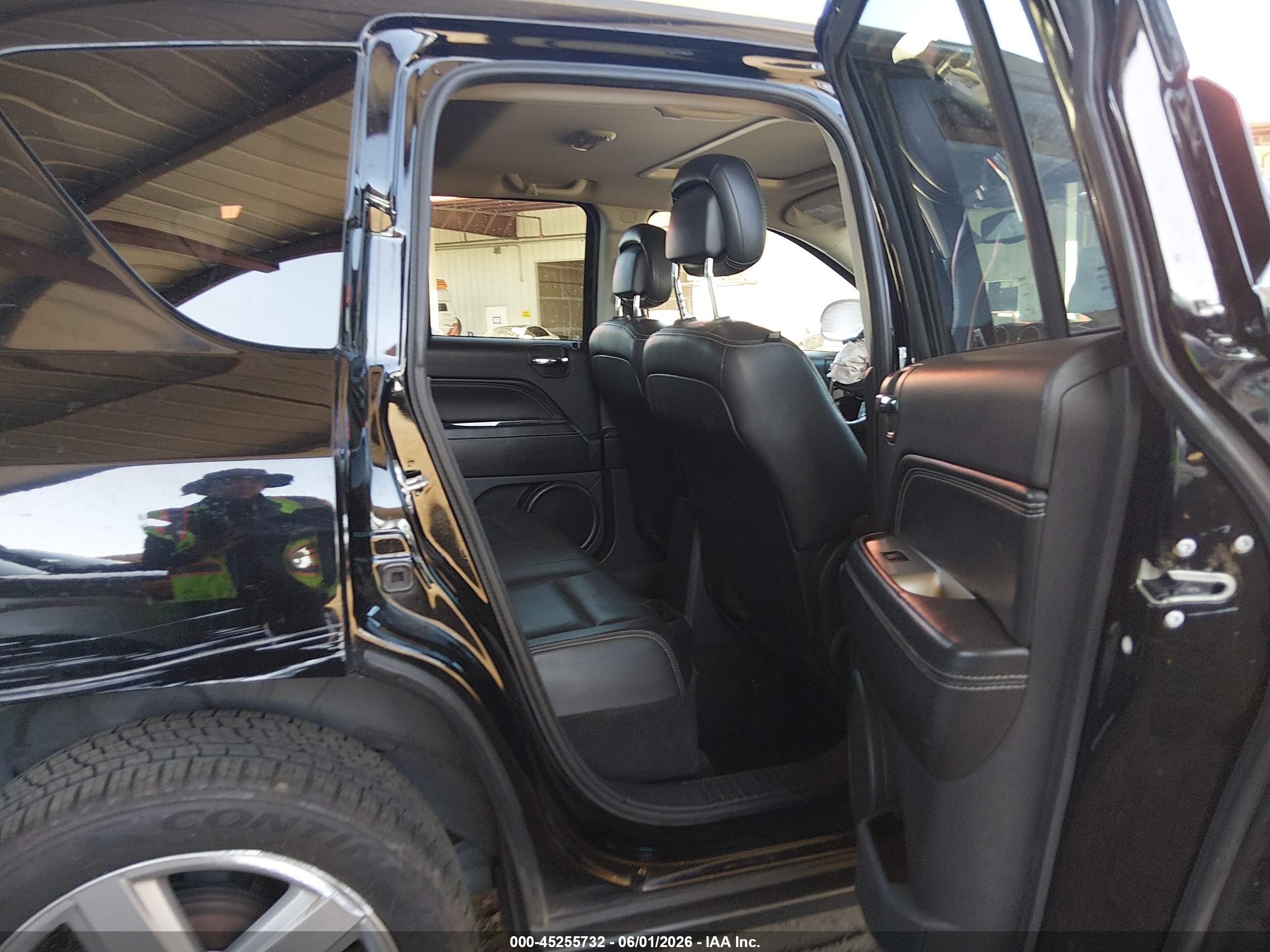 2014 Jeep Compass High Altitude Black vin: 1C4NJCEA5ED680743