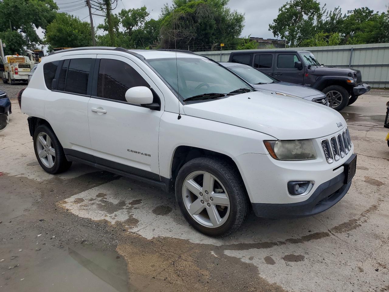 2014 Jeep Compass Latitude Белый vin: 1C4NJCEA5ED821388