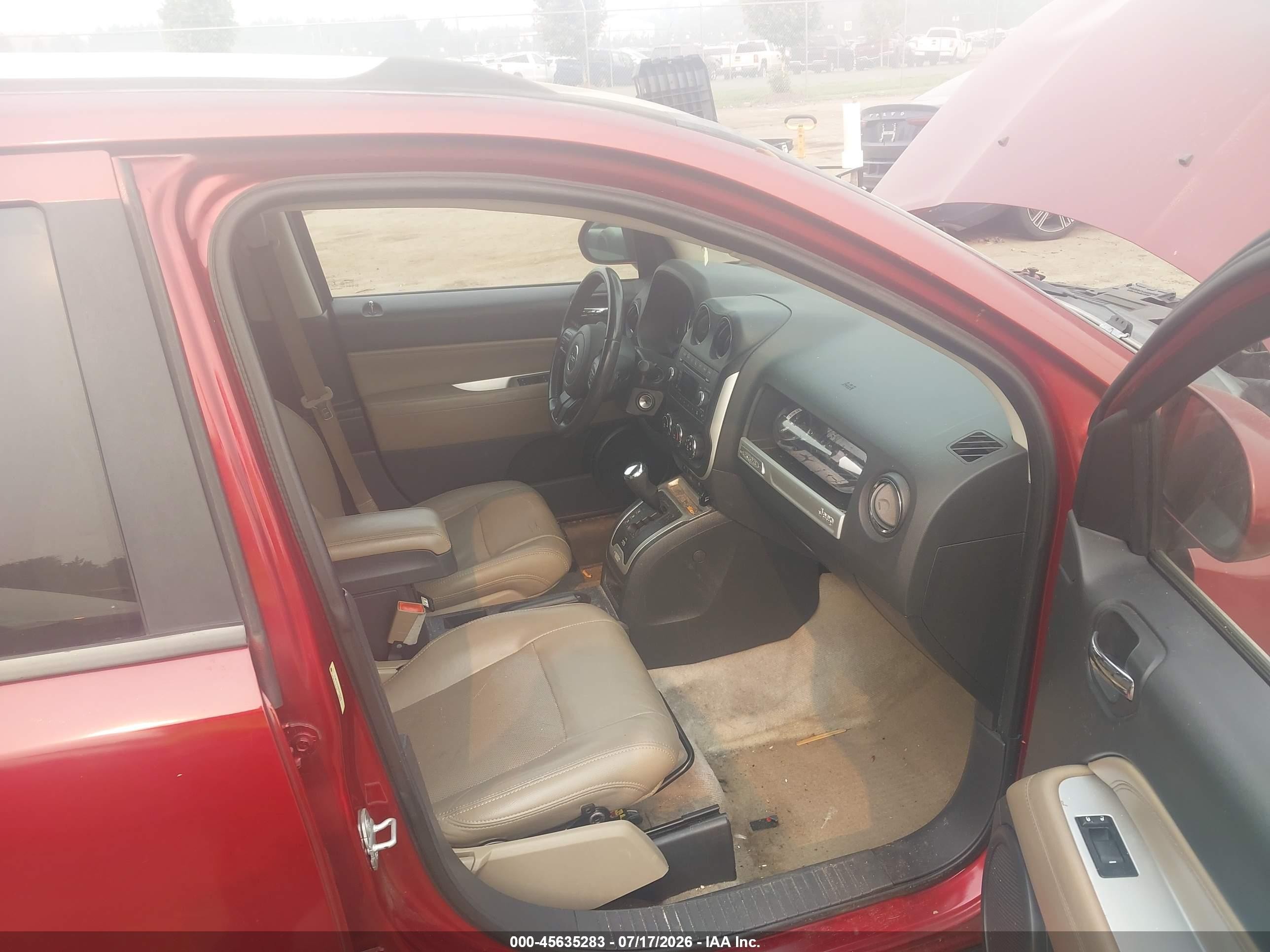 2014 Jeep Compass High Altitude Beige vin: 1C4NJCEA6ED679343