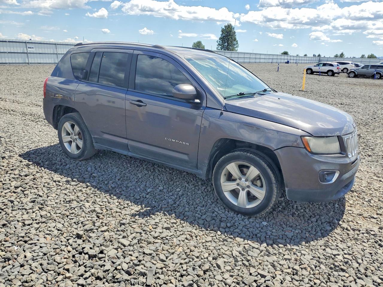 2015 Jeep Compass Latitude Серый vin: 1C4NJCEA6FD185954