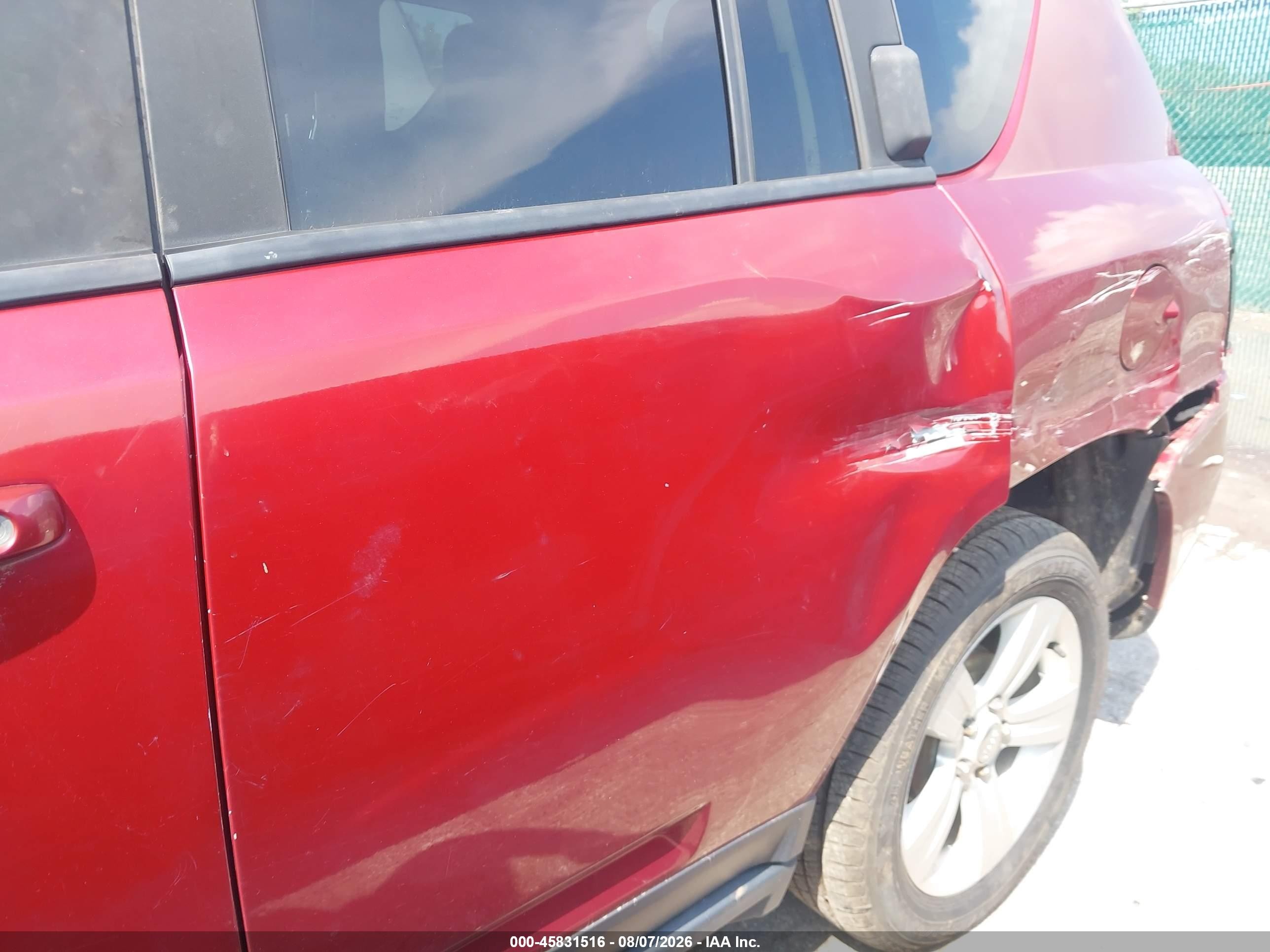 2016 Jeep Compass Latitude Red vin: 1C4NJCEA6GD620473