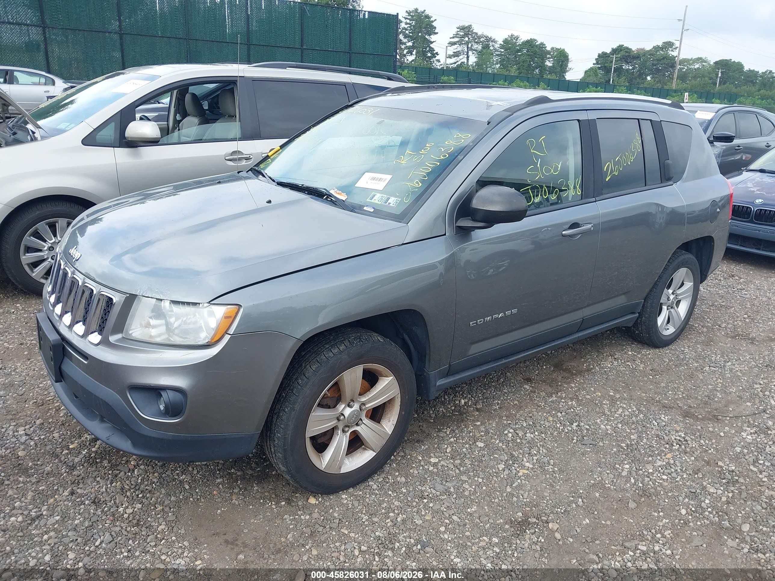 2012 Jeep Compass Latitude Gray vin: 1C4NJCEA7CD589681