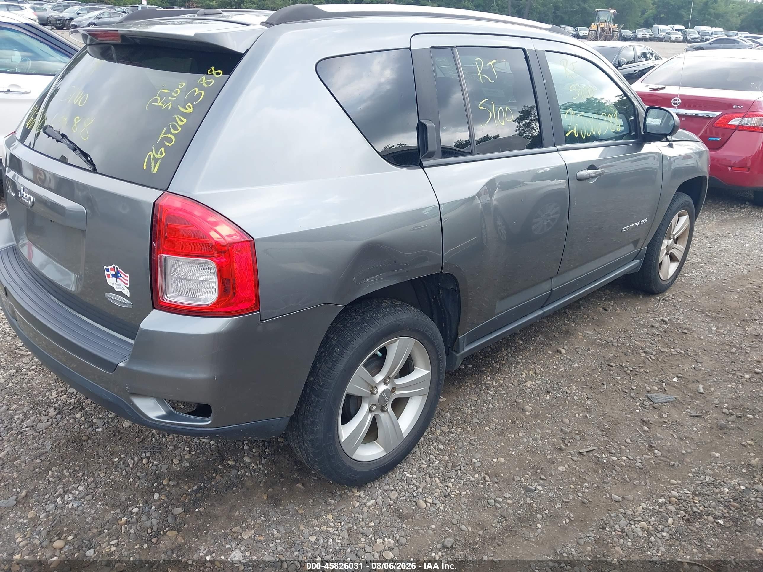 2012 Jeep Compass Latitude Gray vin: 1C4NJCEA7CD589681