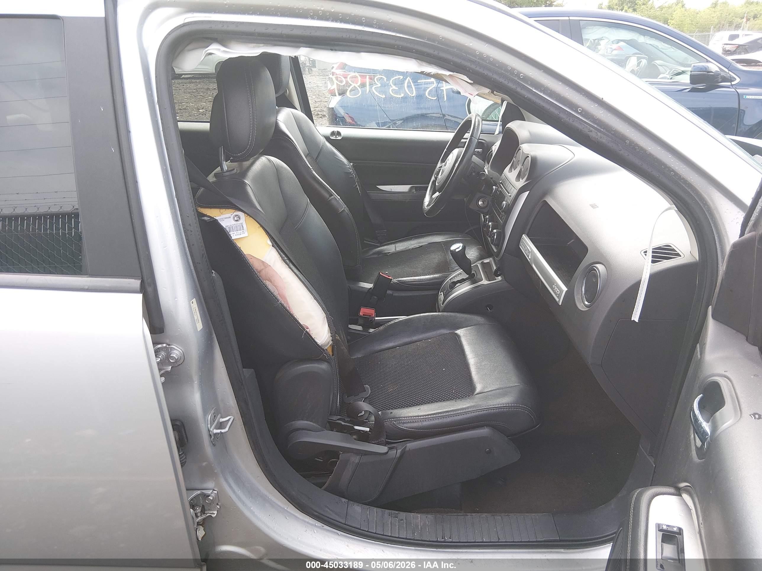 2014 Jeep Compass Latitude Gray vin: 1C4NJCEA7ED538054