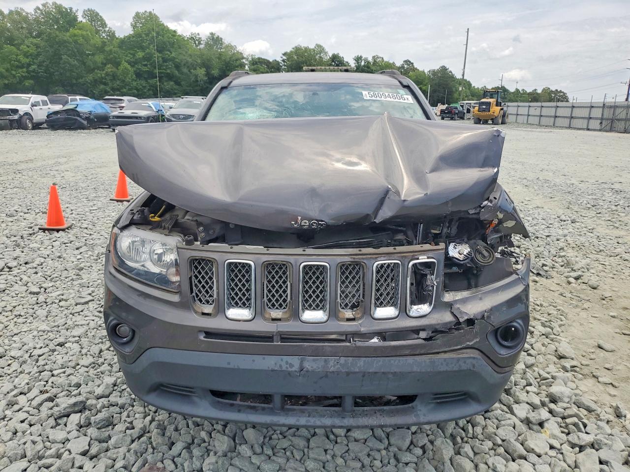 2015 Jeep Compass Latitude Угольный vin: 1C4NJCEA7FD361152