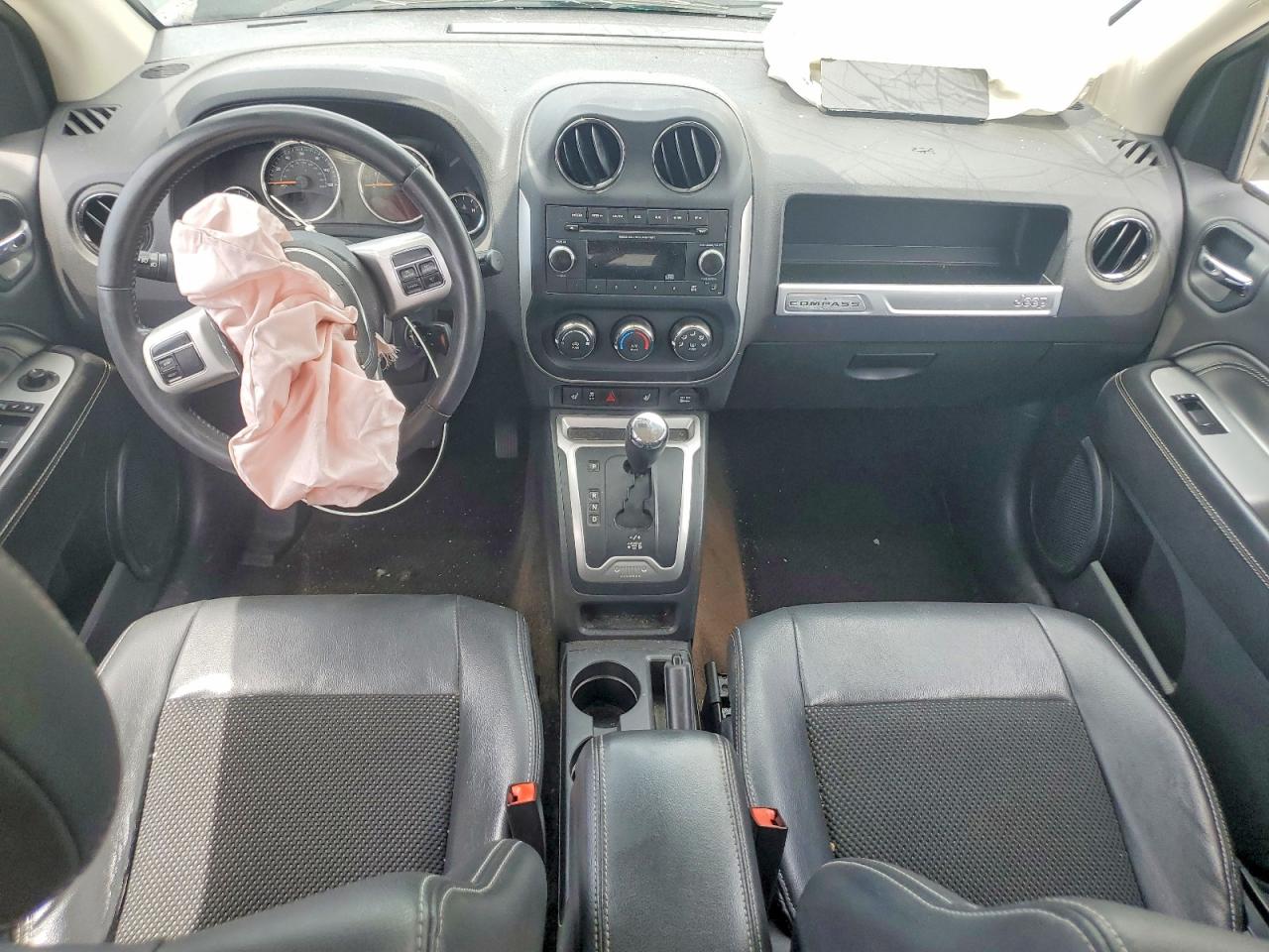 2015 Jeep Compass Latitude Угольный vin: 1C4NJCEA7FD361152