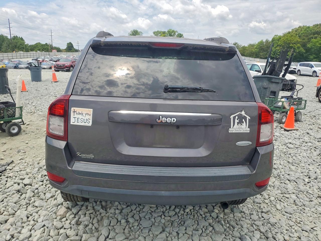2015 Jeep Compass Latitude Угольный vin: 1C4NJCEA7FD361152