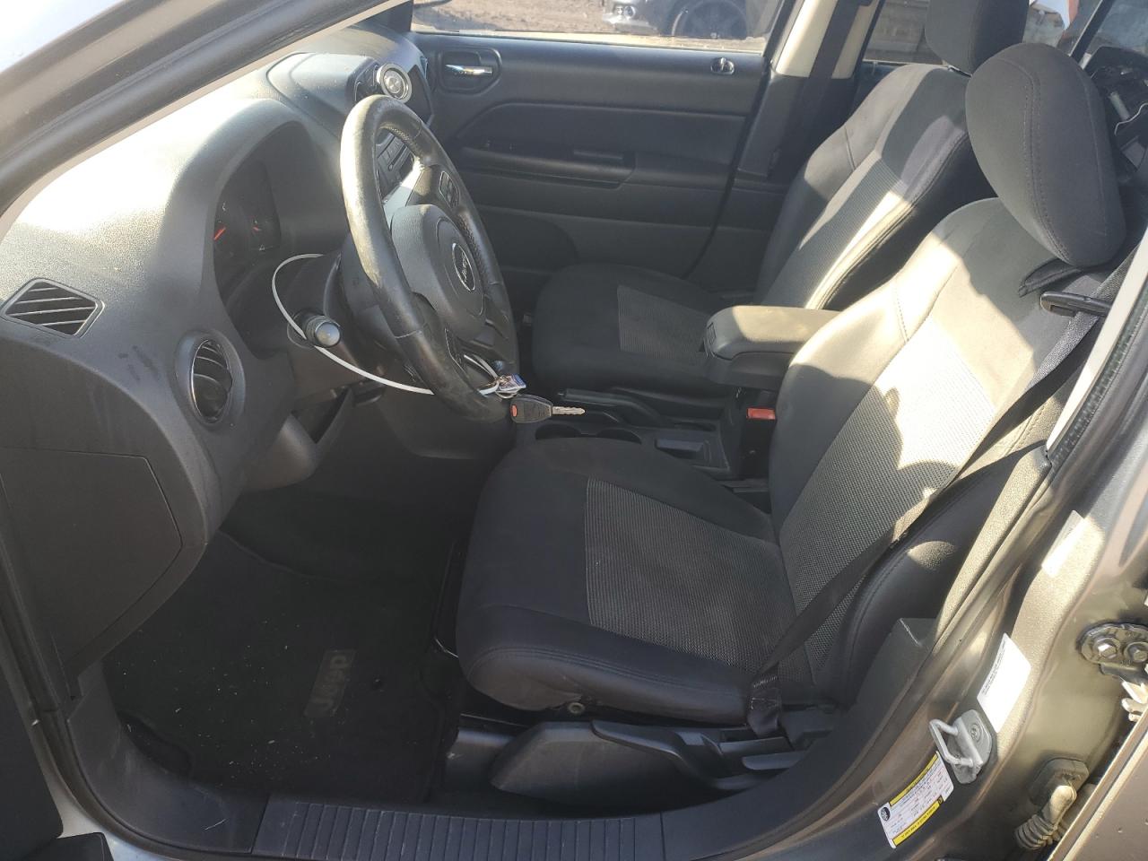 2012 Jeep Compass Latitude Charcoal vin: 1C4NJCEA9CD652411