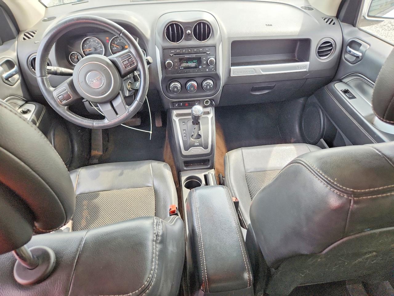 2014 Jeep Compass Latitude White vin: 1C4NJCEA9ED619671