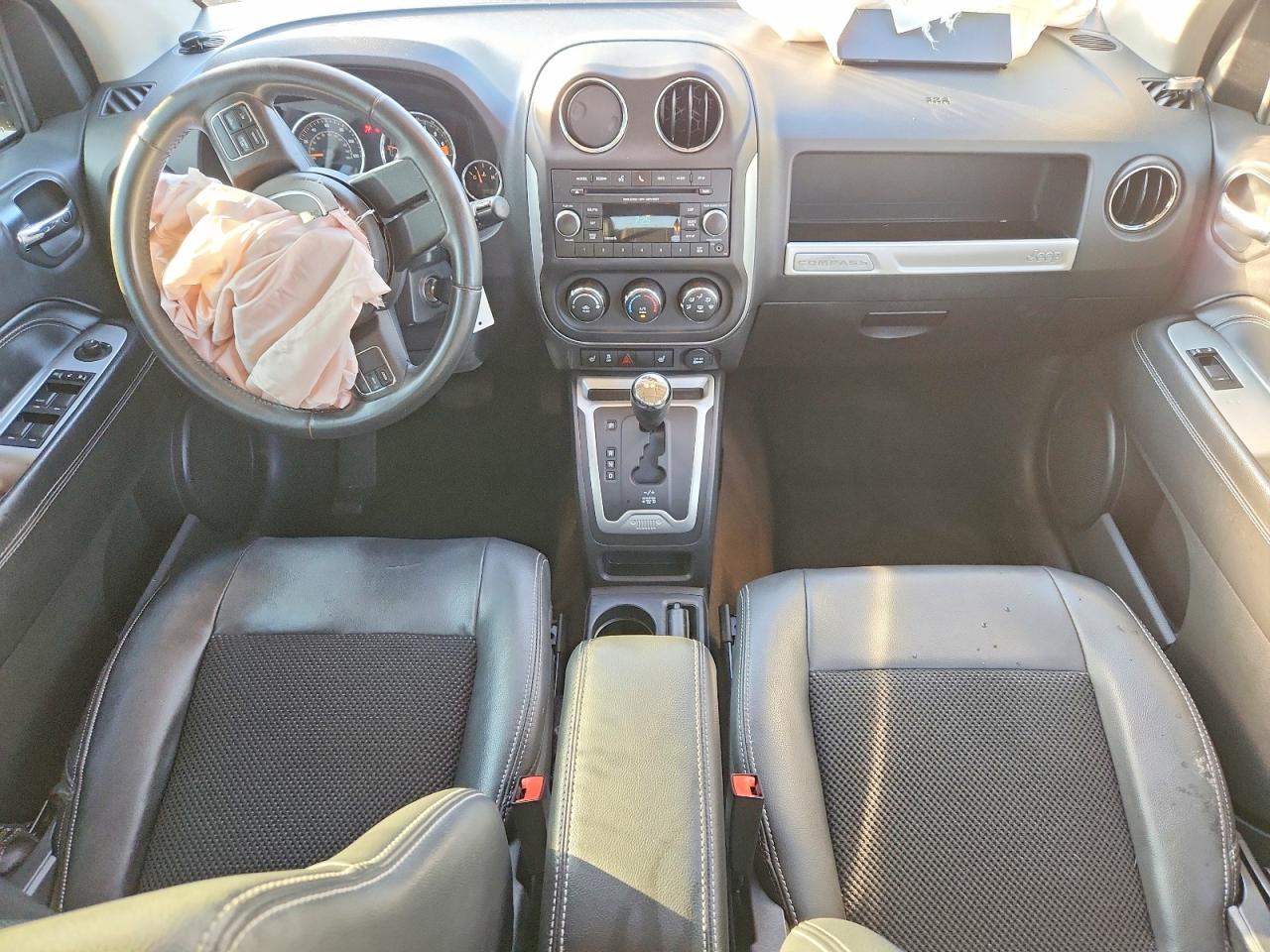 2014 Jeep Compass Latitude Gray vin: 1C4NJCEA9ED647552