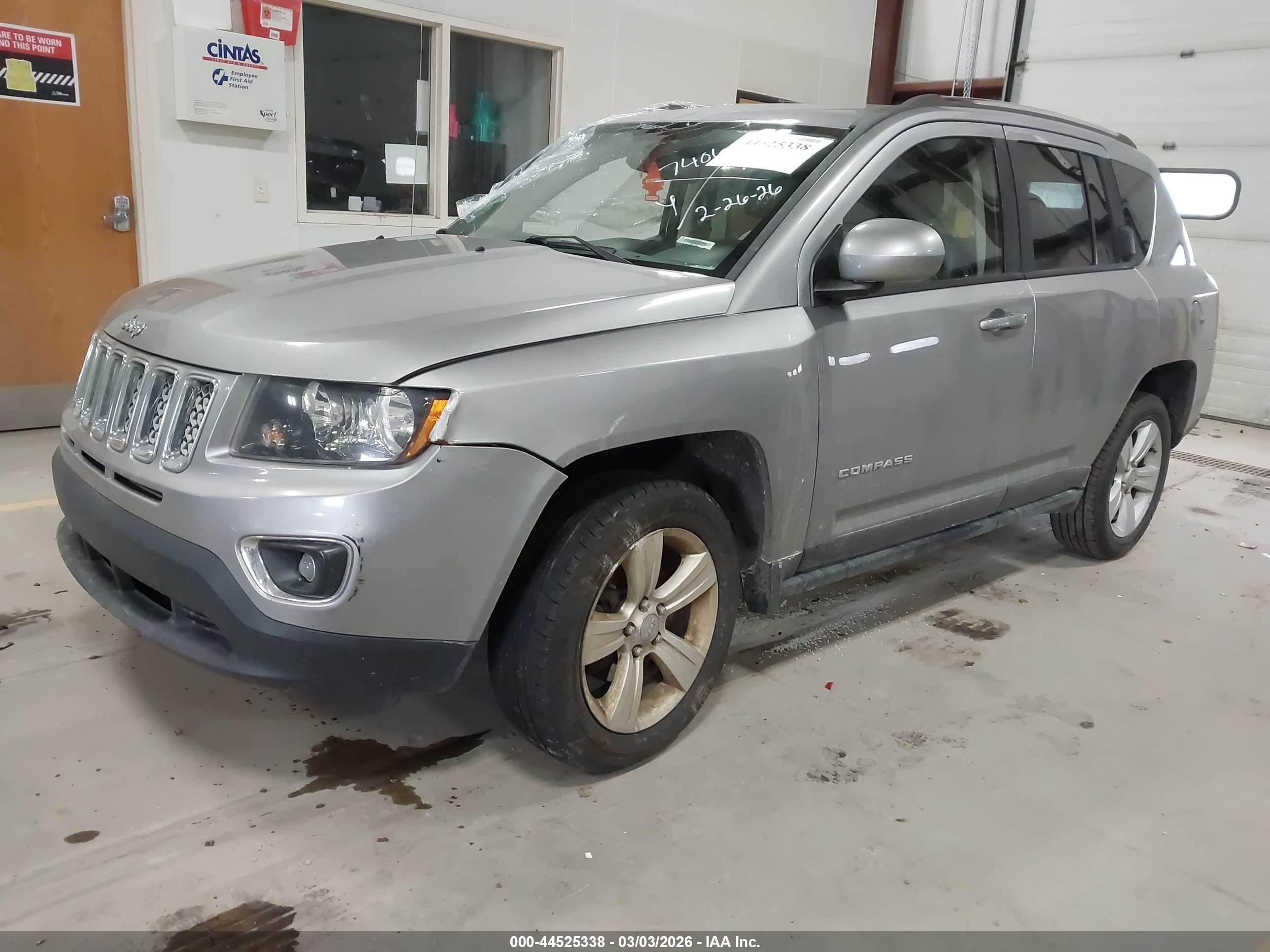 2015 Jeep Compass High Altitude Edition Серебряный vin: 1C4NJCEA9FD367406