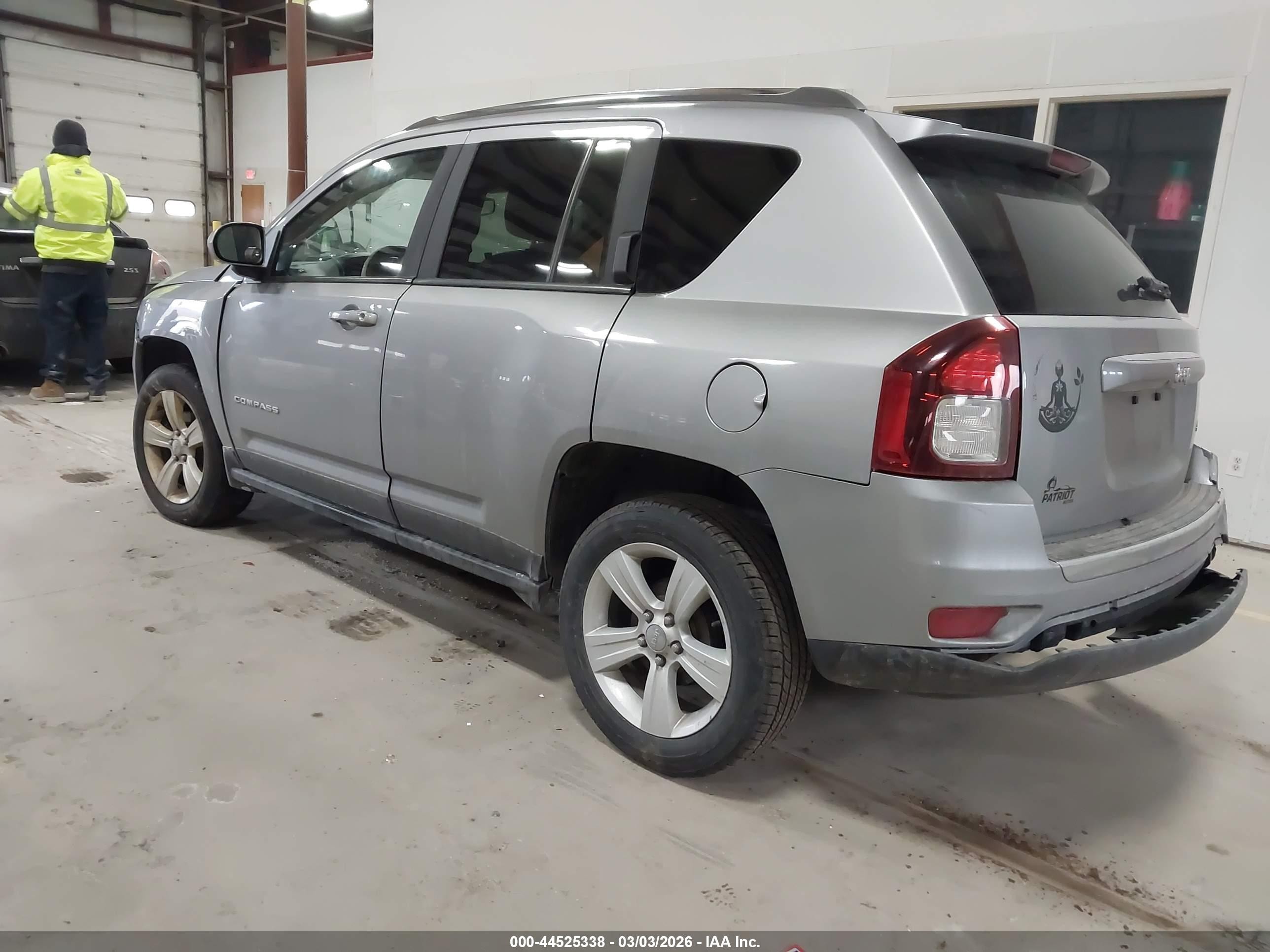 2015 Jeep Compass High Altitude Edition Серебряный vin: 1C4NJCEA9FD367406