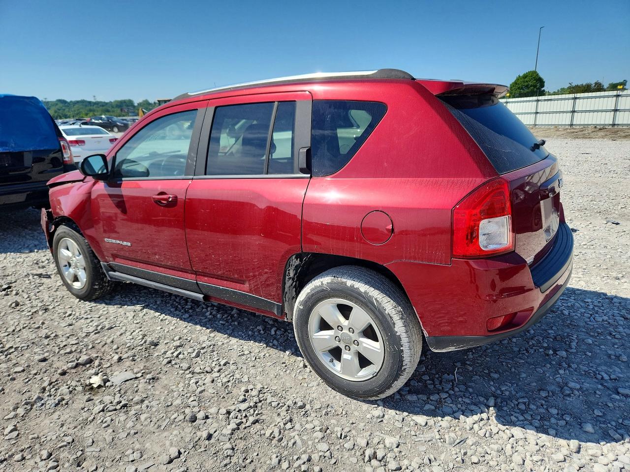 2013 Jeep Compass Latitude Red vin: 1C4NJCEAXDD187705