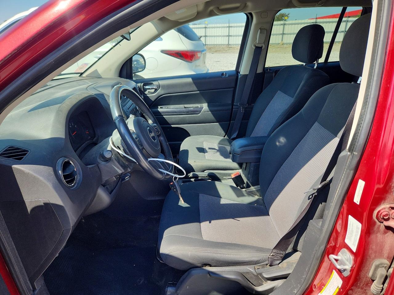 2013 Jeep Compass Latitude Red vin: 1C4NJCEAXDD187705
