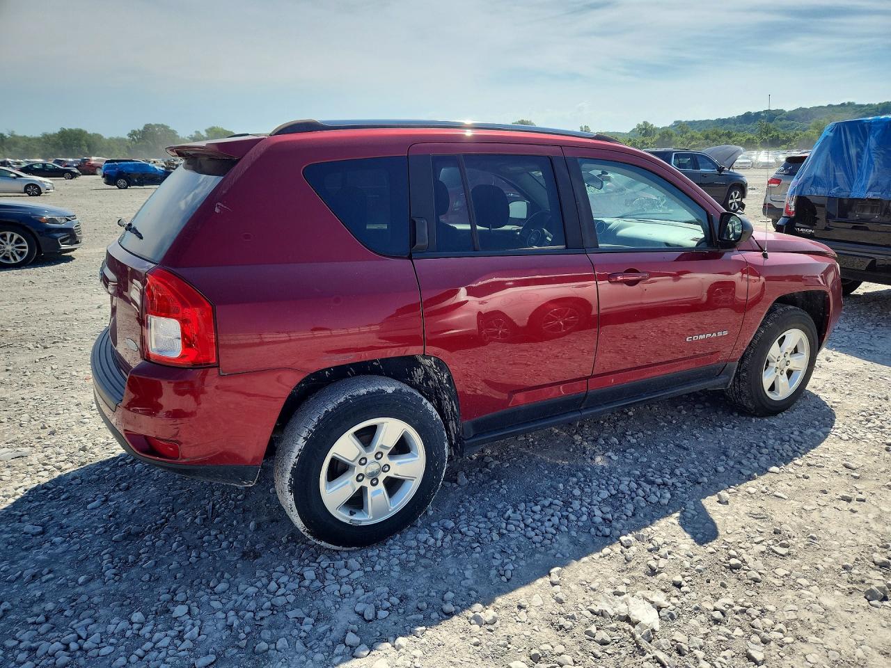 2013 Jeep Compass Latitude Red vin: 1C4NJCEAXDD187705