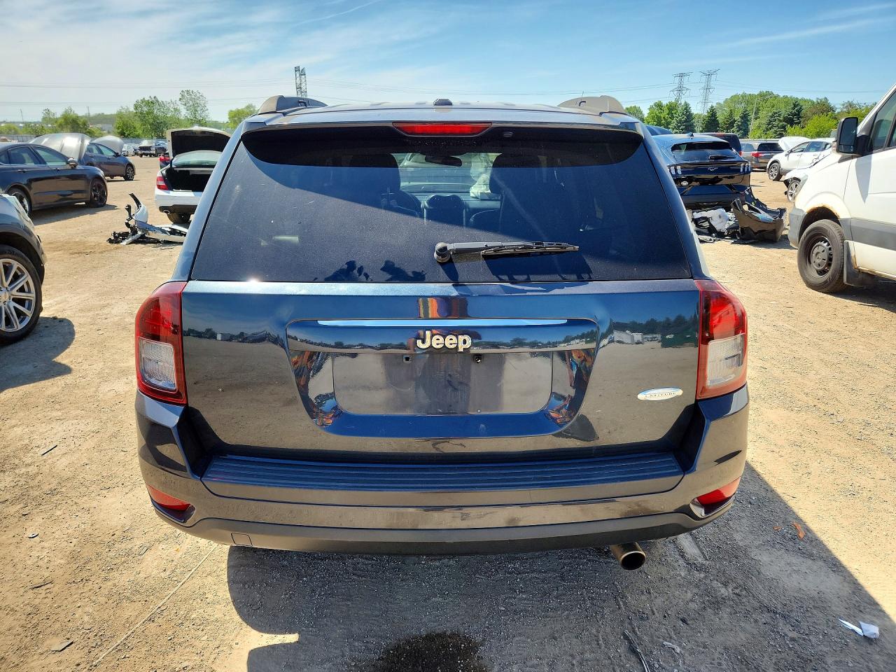 2014 Jeep Compass Latitude Blue vin: 1C4NJCEAXED631232