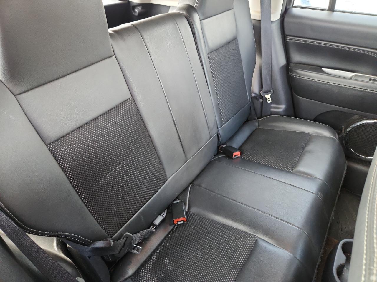2014 Jeep Compass Latitude Blue vin: 1C4NJCEAXED643378