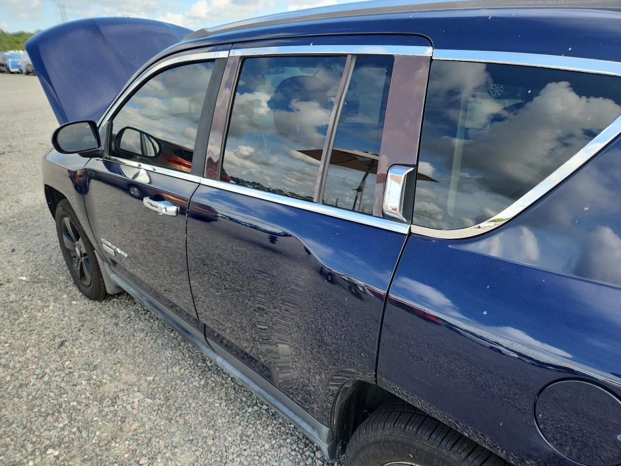 2014 Jeep Compass Latitude Blue vin: 1C4NJCEAXED643378
