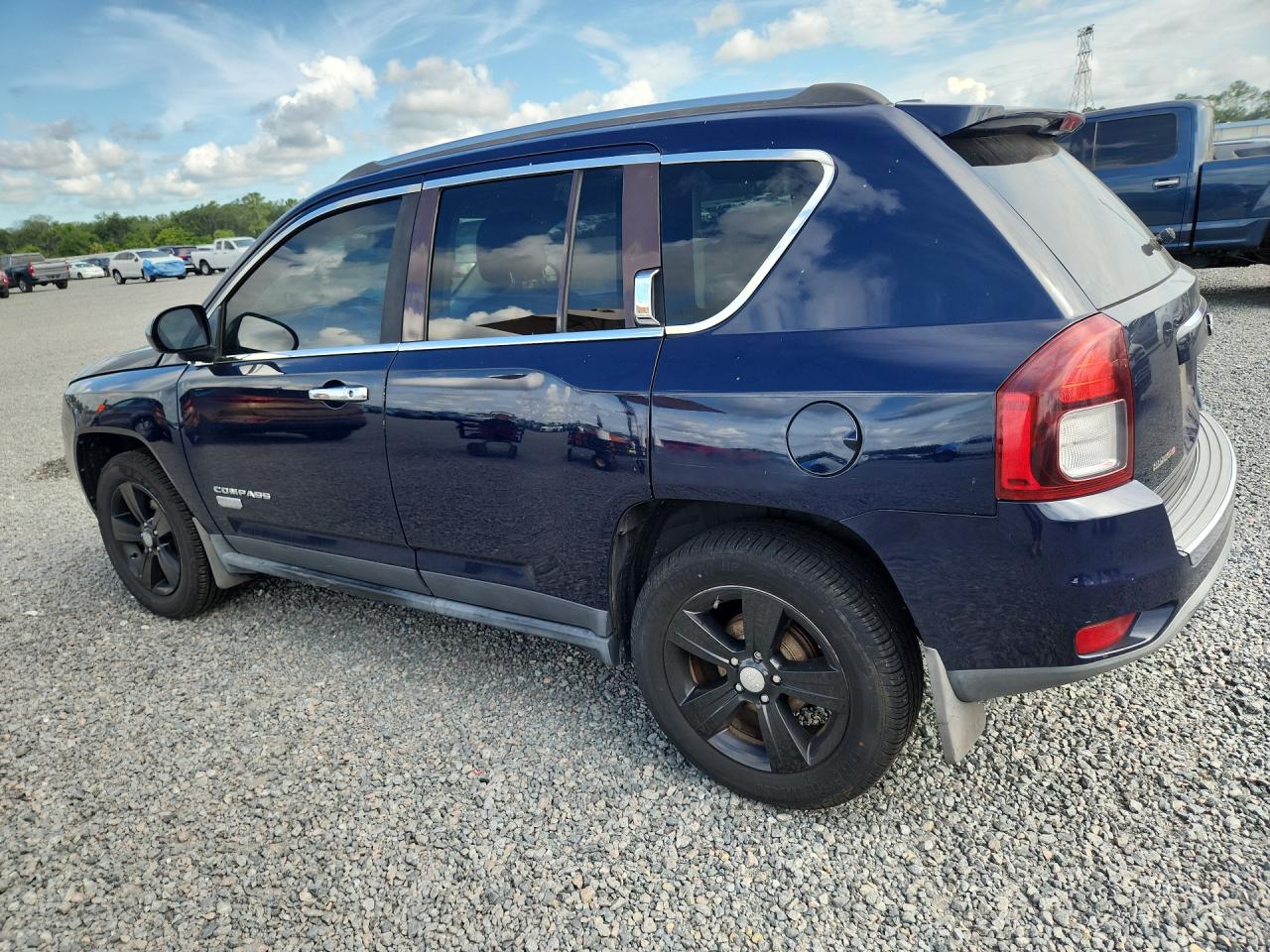 2014 Jeep Compass Latitude Blue vin: 1C4NJCEAXED643378