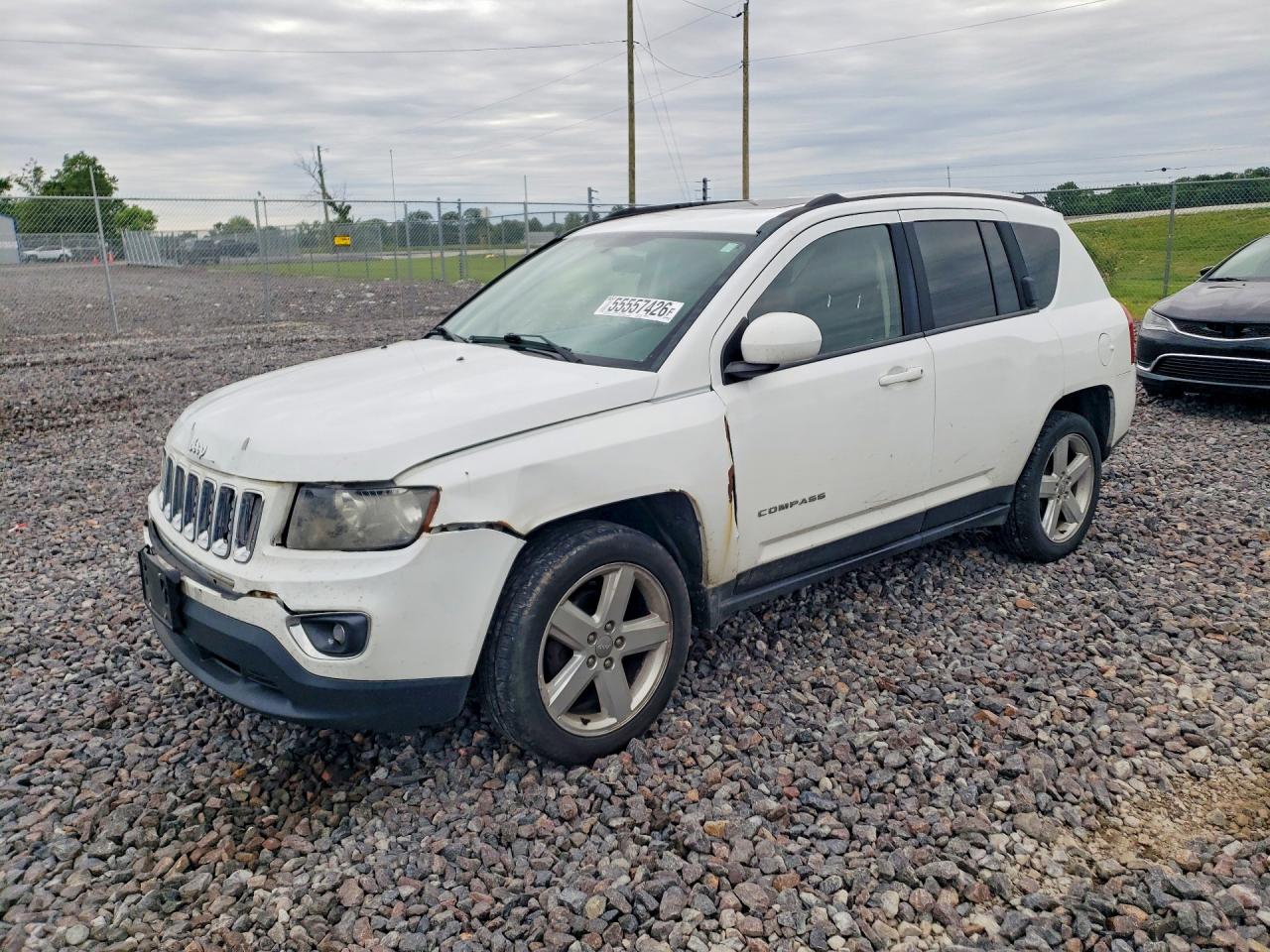 2014 Jeep Compass Latitude White vin: 1C4NJCEAXED671200