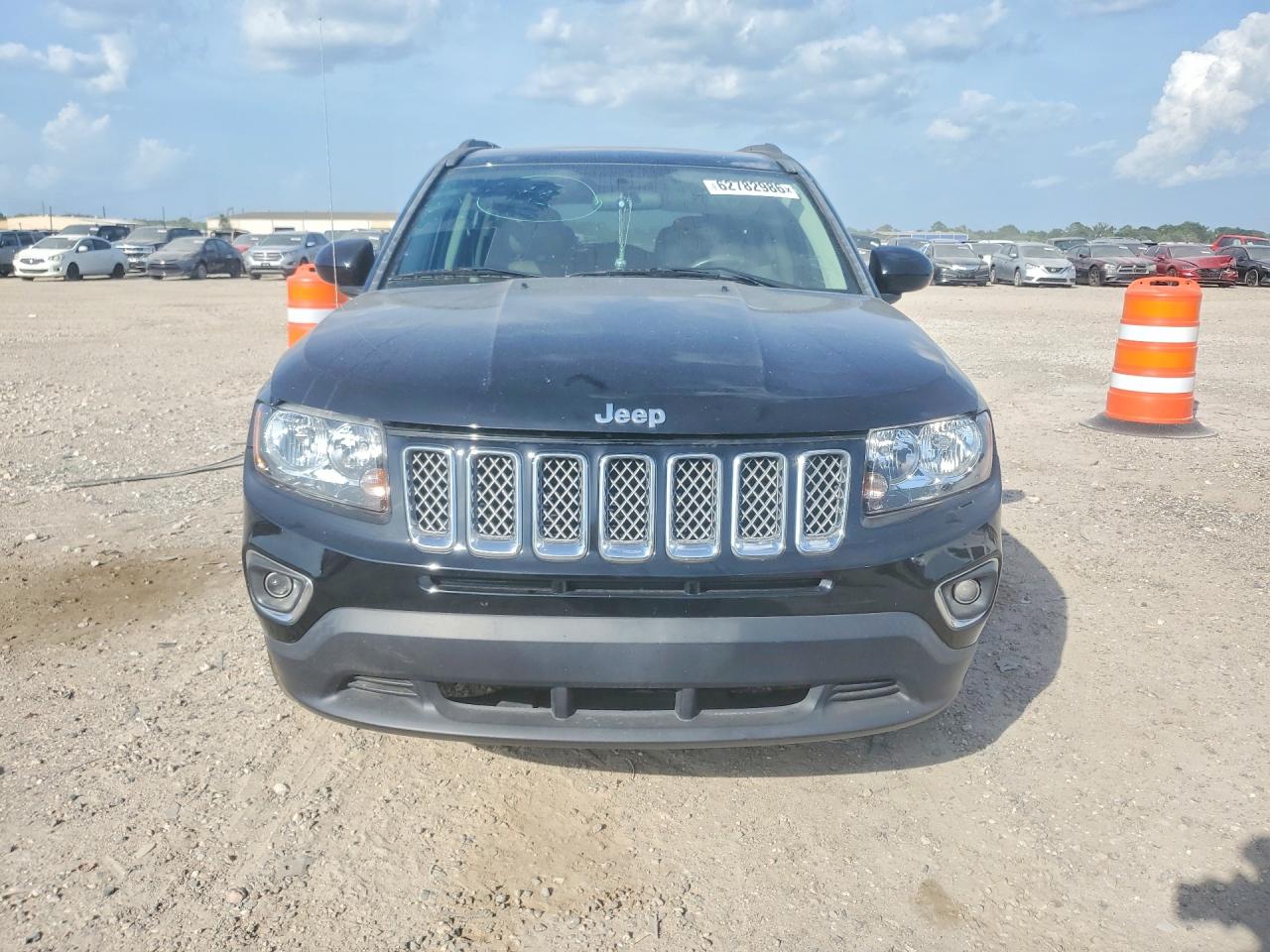 2014 Jeep Compass Latitude Черный vin: 1C4NJCEAXED914066